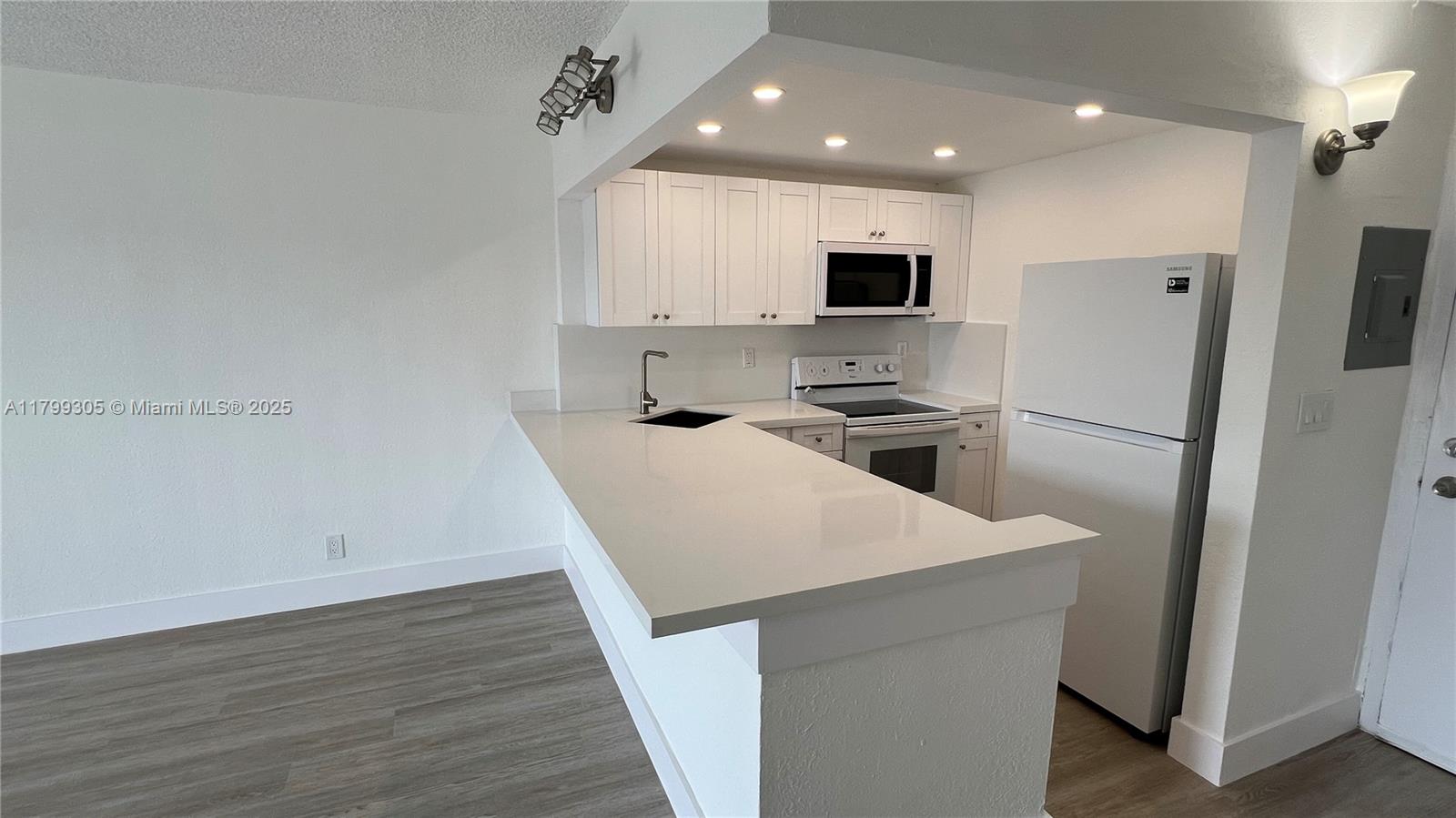 Property photo # 7