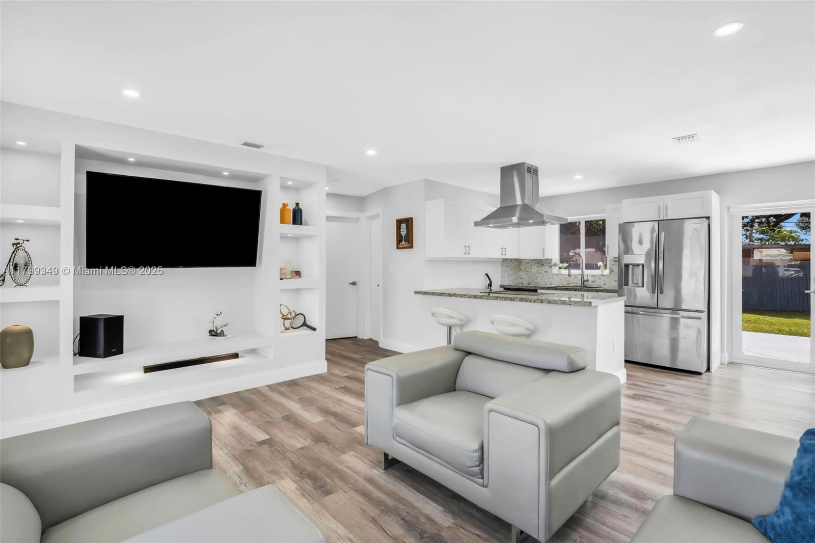 330 N 70th Ave, Hollywood, Florida image 5