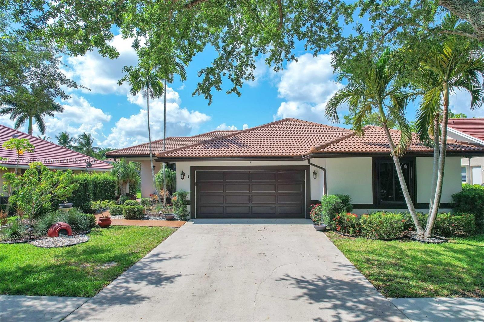 808 Hampton Ct, Weston, Florida image 1