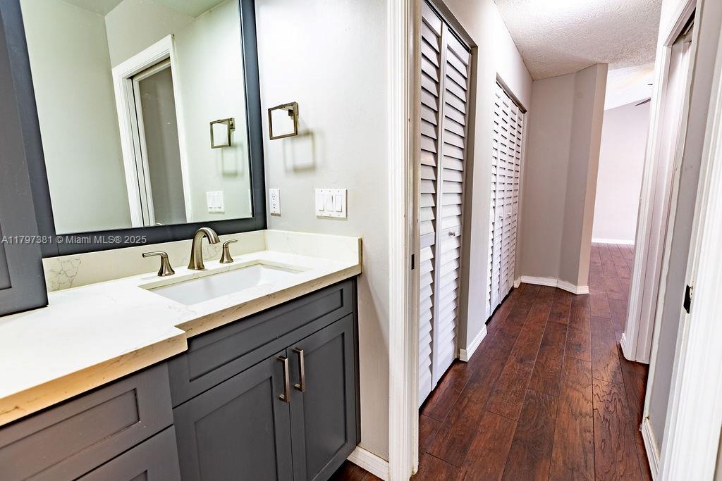 808 Hampton Ct, Weston, Florida image 27