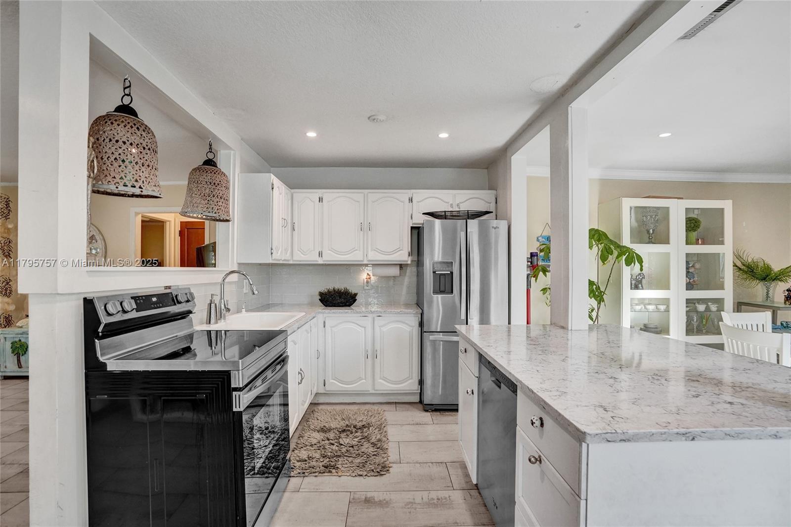 1402 SE 1st St, Pompano Beach, Florida image 3