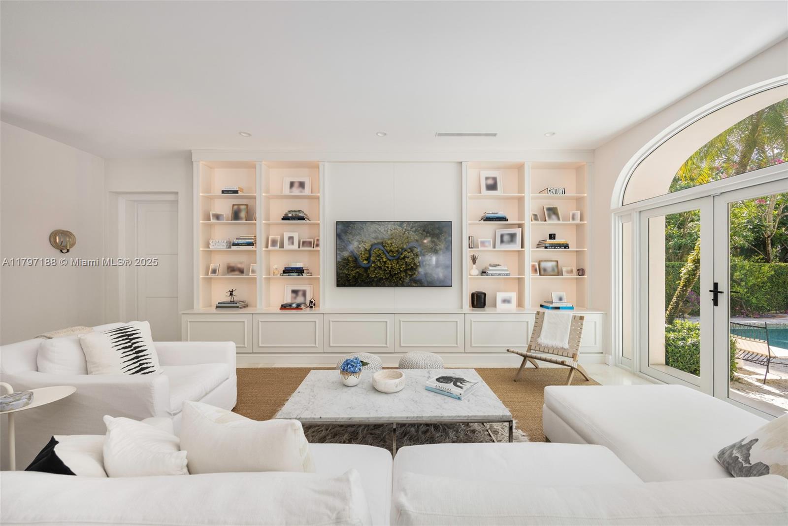 3845 Wood Ave, Coconut Grove, Florida image 13