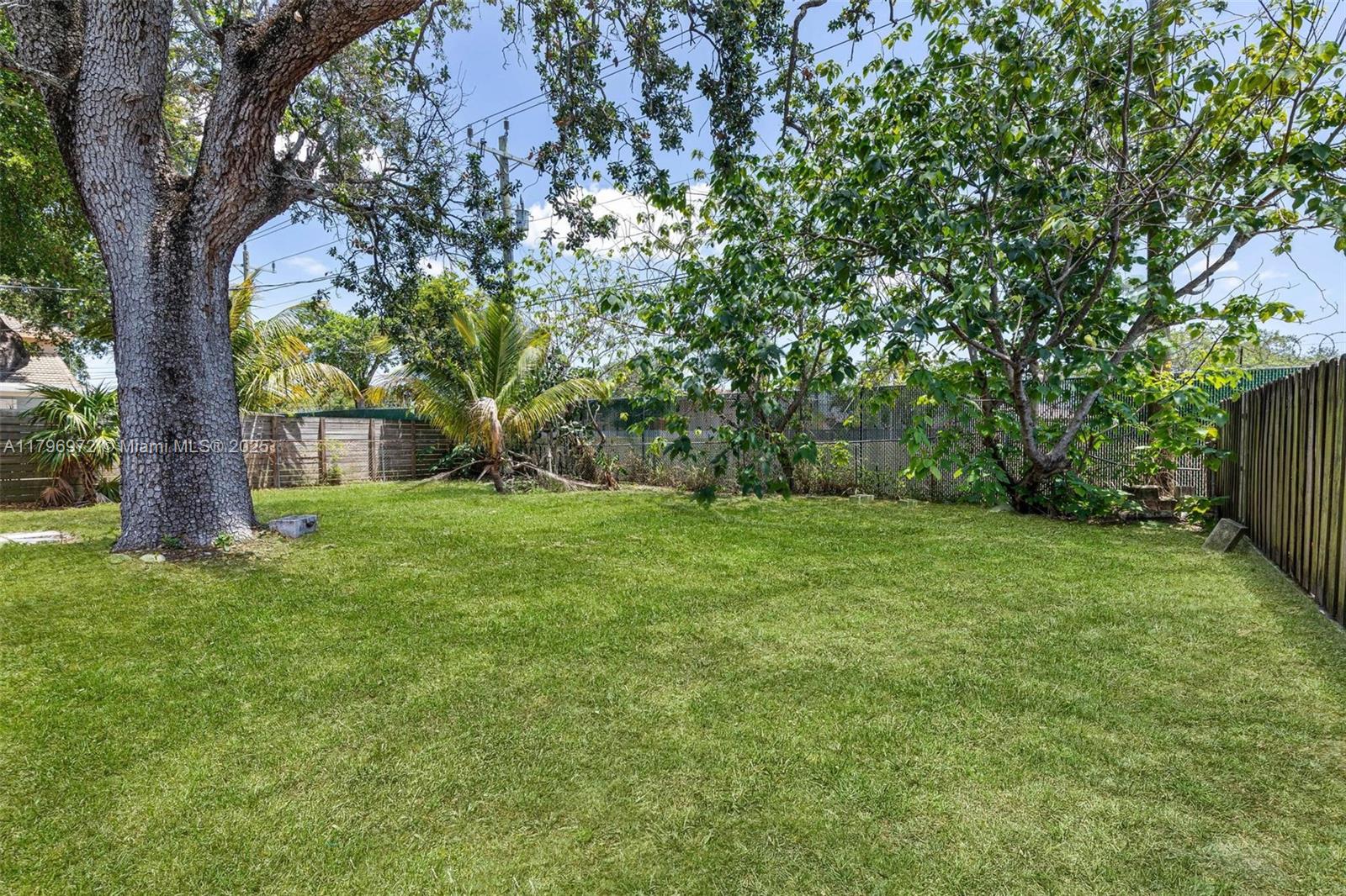 Listing Photo 15