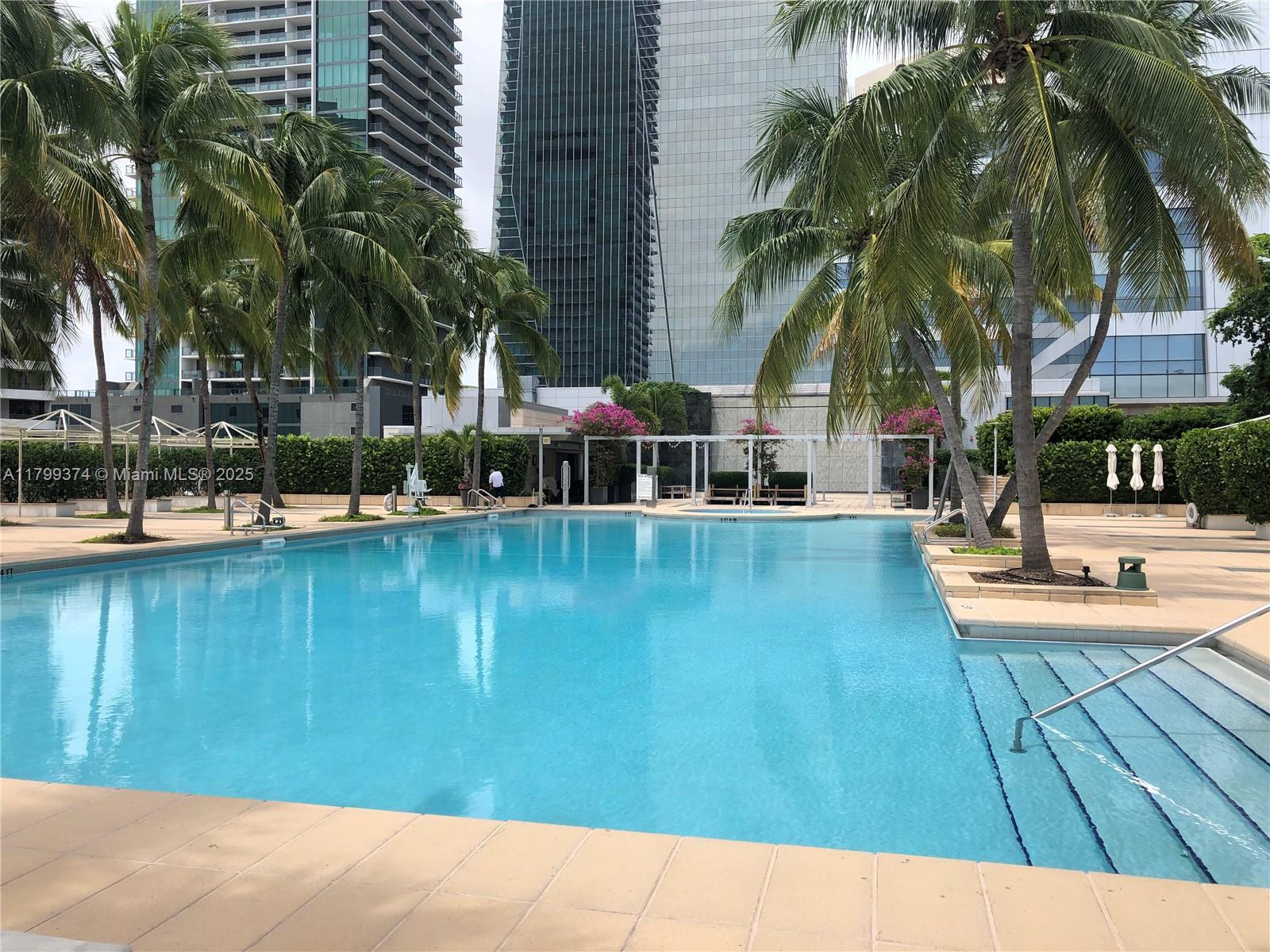 Apartamento para Alugar em Miami, FL