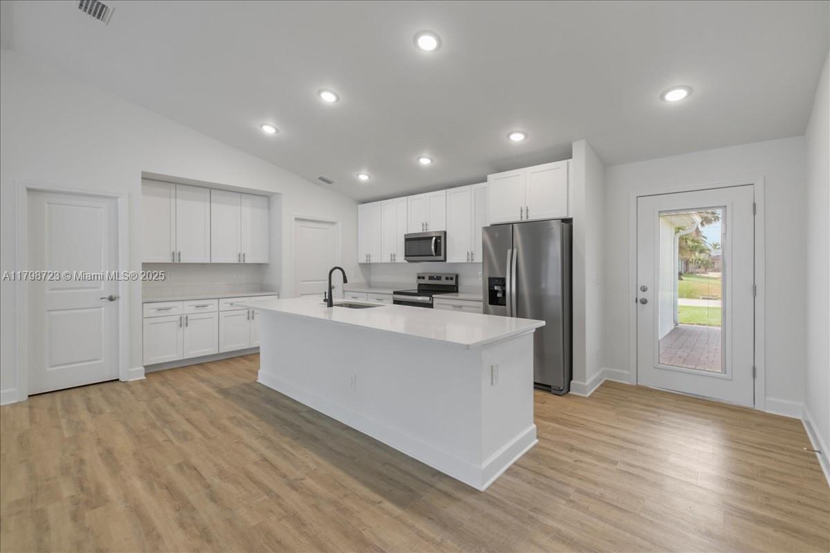 2048 Nw 3rd Ter, Cape Coral, Florida image 10