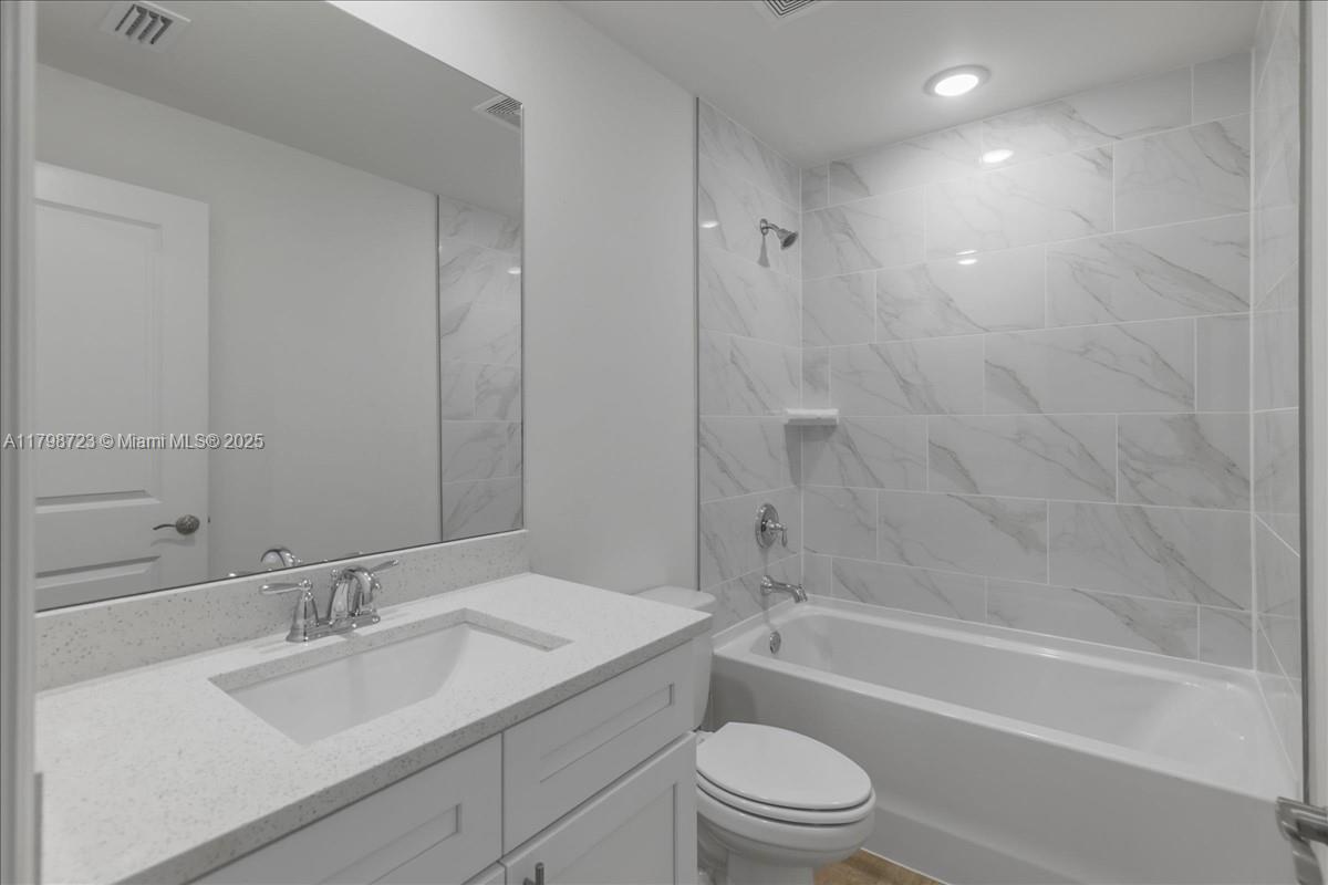 2048 Nw 3rd Ter, Cape Coral, Florida image 28