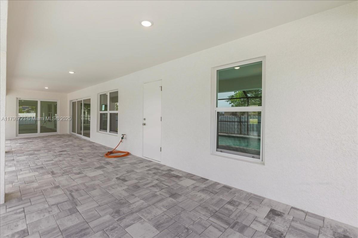 2048 Nw 3rd Ter, Cape Coral, Florida image 8
