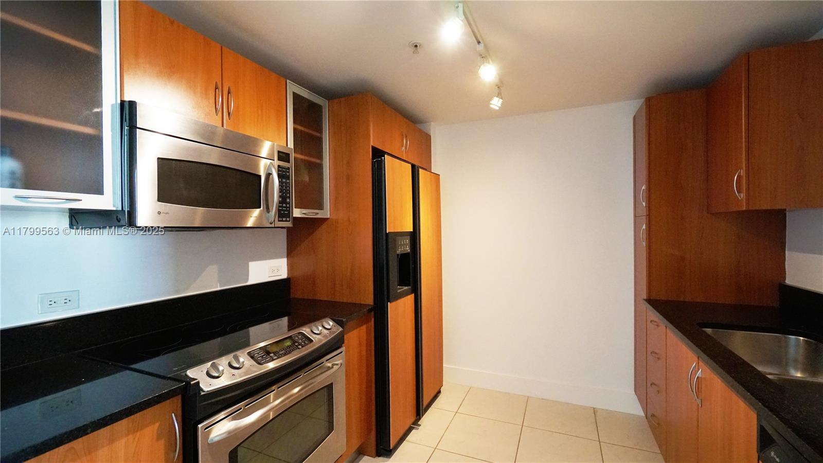 Property photo # 9