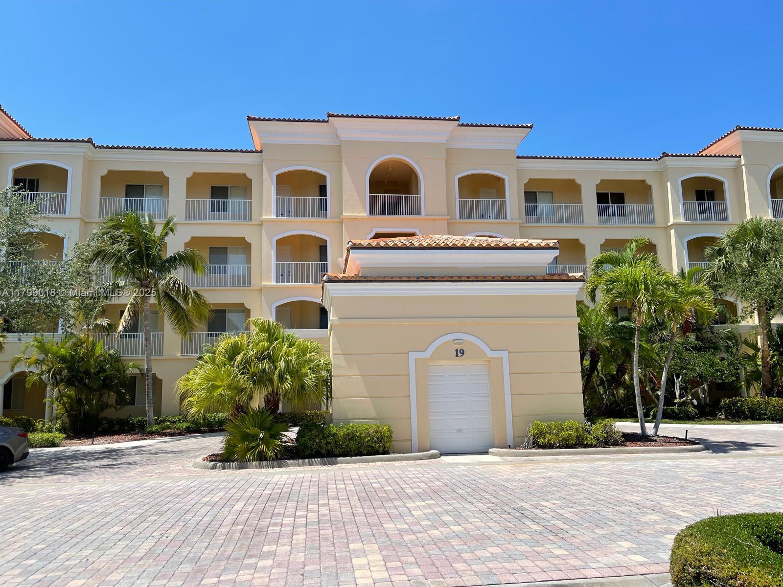 19 W Harbour Isle Dr W #201, Fort Pierce, Florida image 7