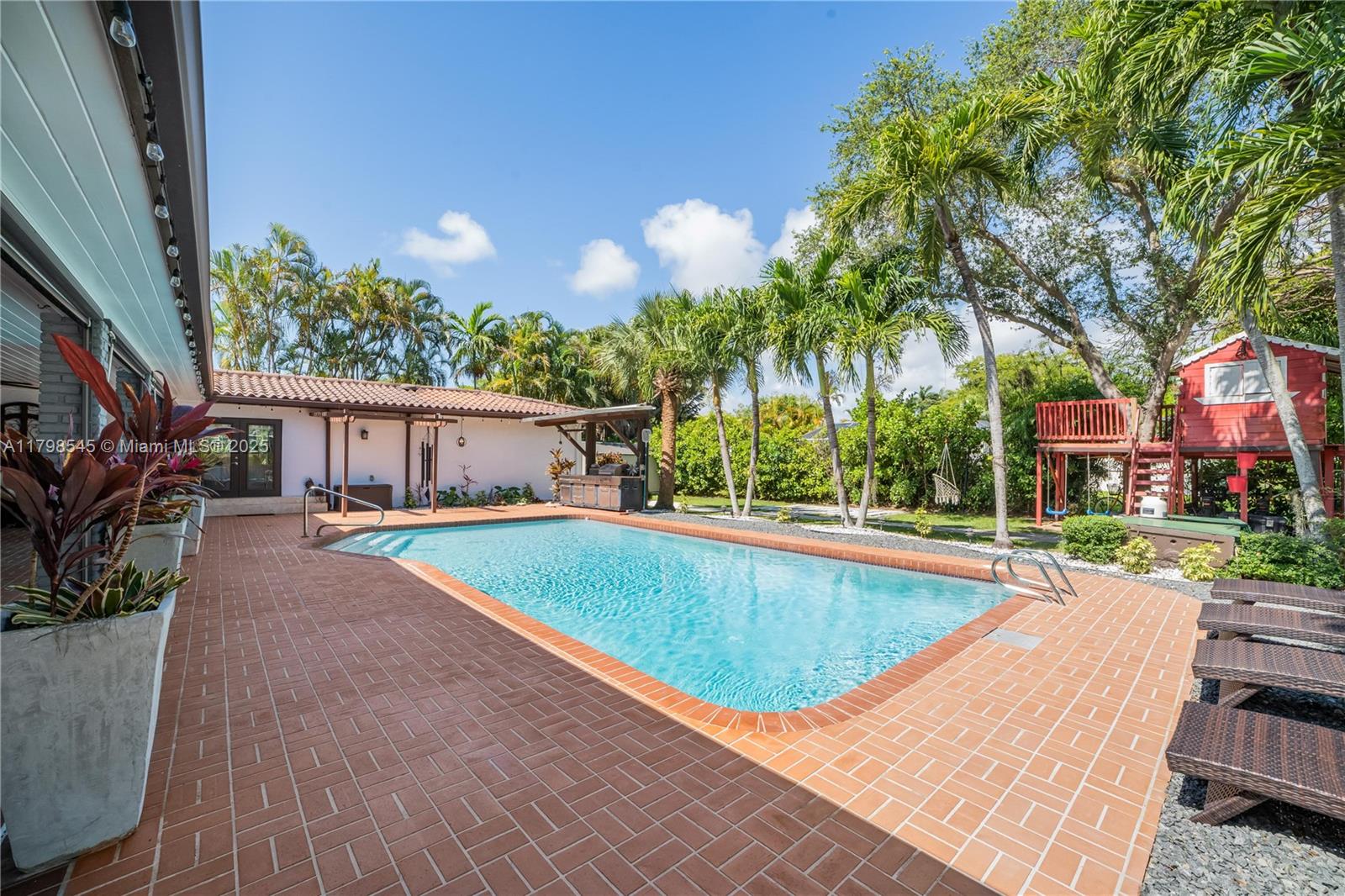 17514 SW 82nd Ct, Palmetto Bay, Florida image 47
