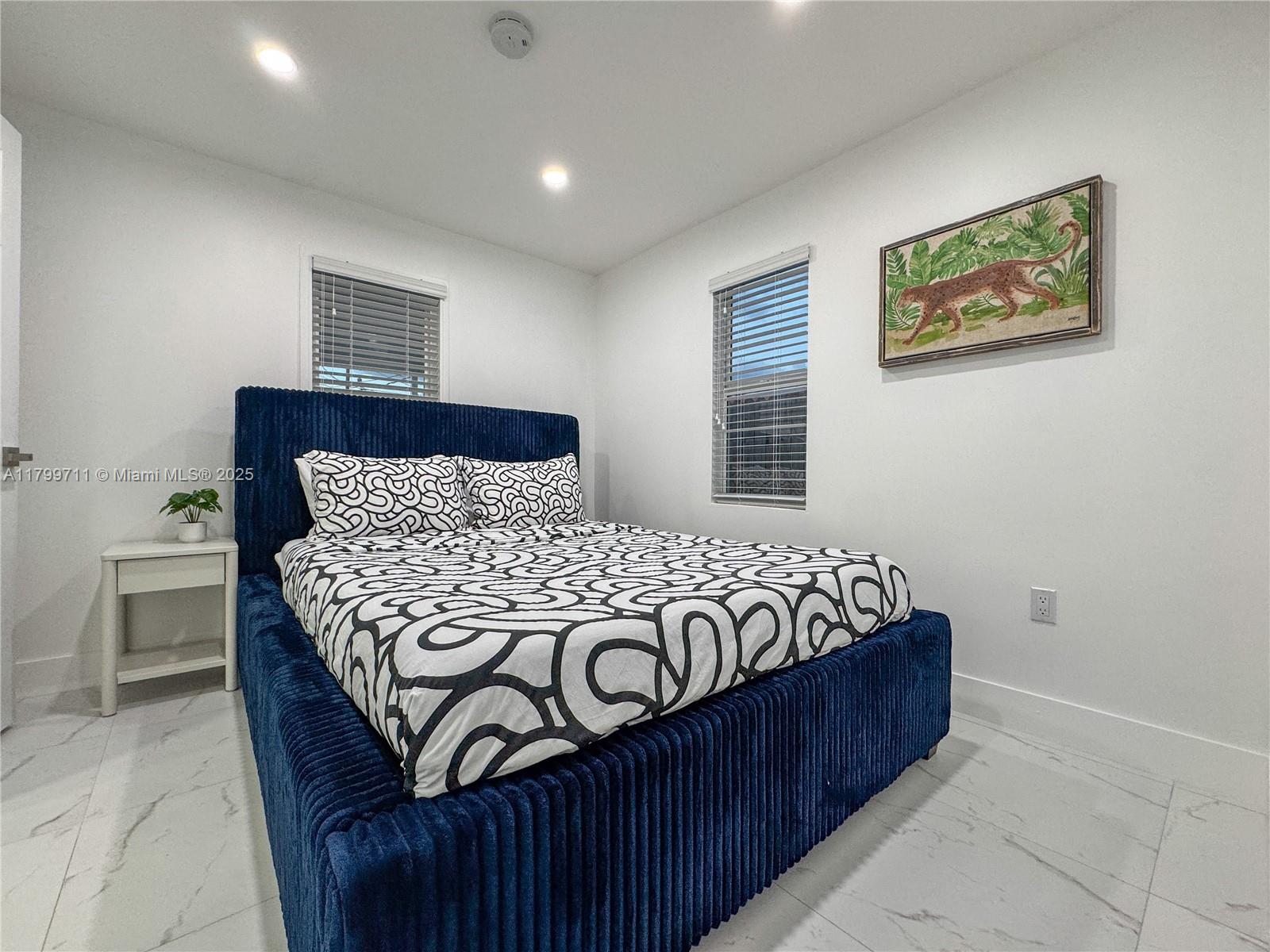 2966 NW 26 St, Miami, Florida image 11