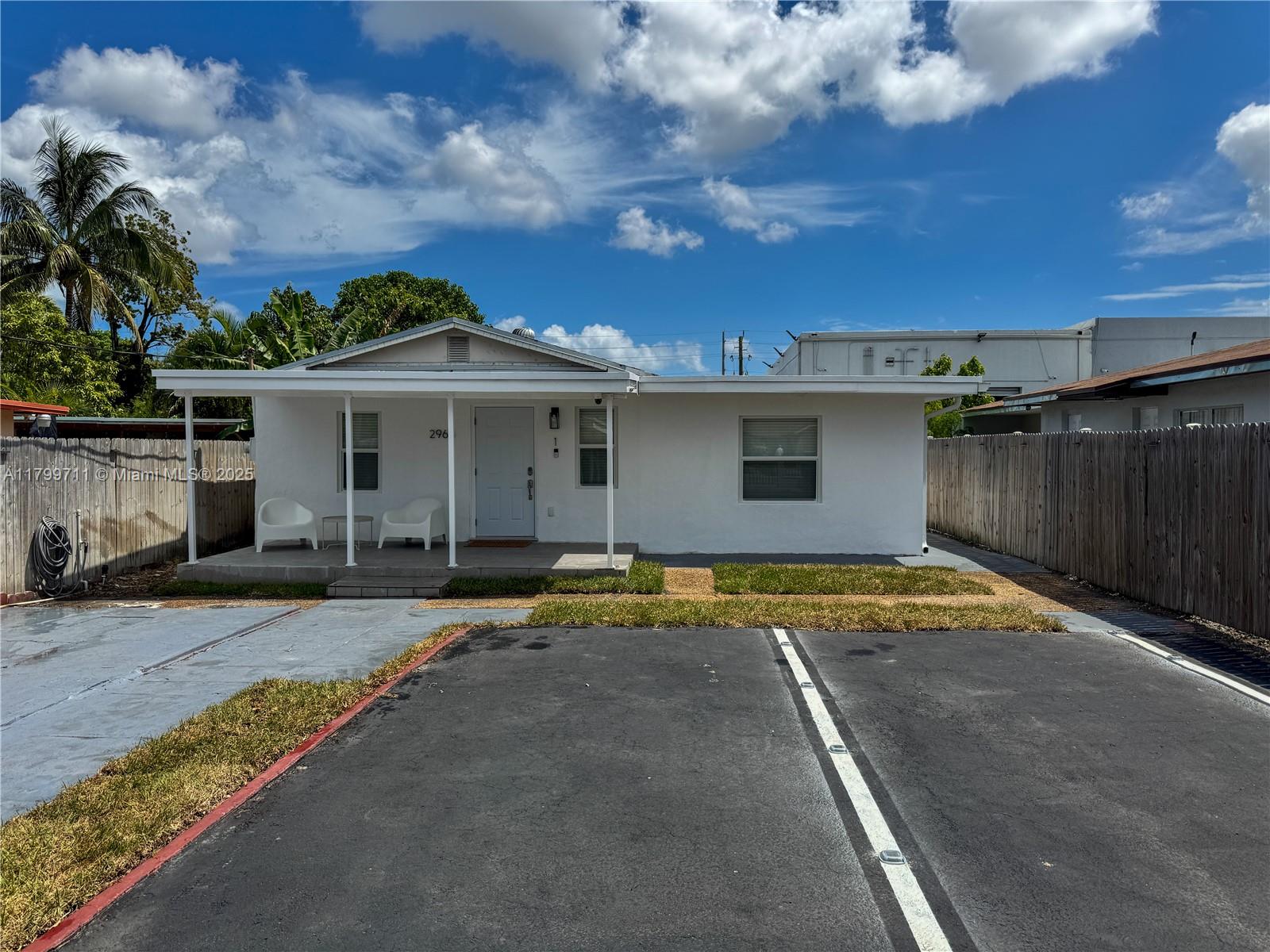 2966 NW 26 St, Miami, Florida image 31
