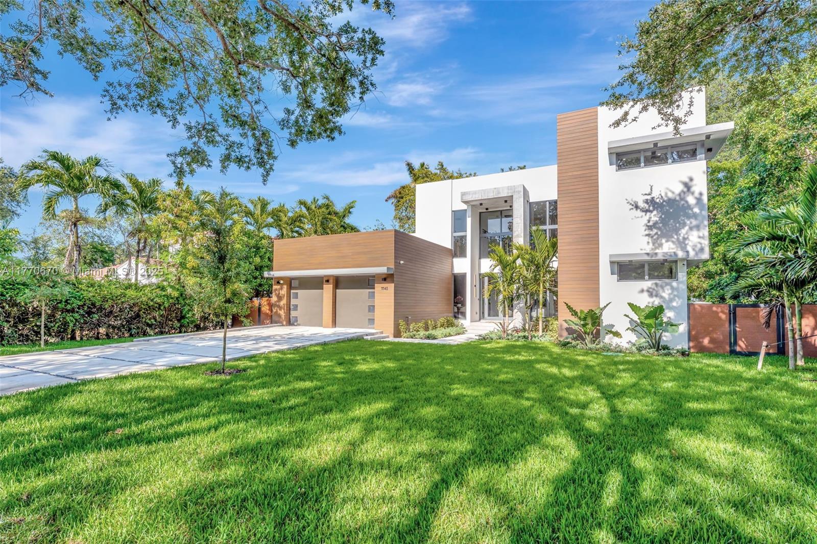 11143 NE 8th Ave, Biscayne Park, Florida image 2