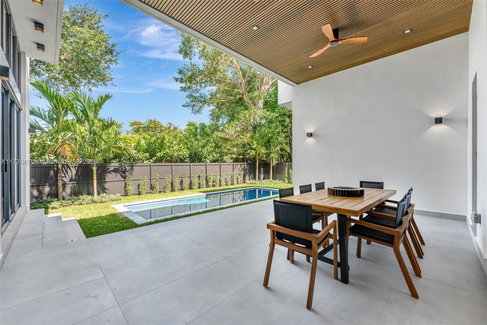 11143 NE 8th Ave, Biscayne Park, Florida image 50