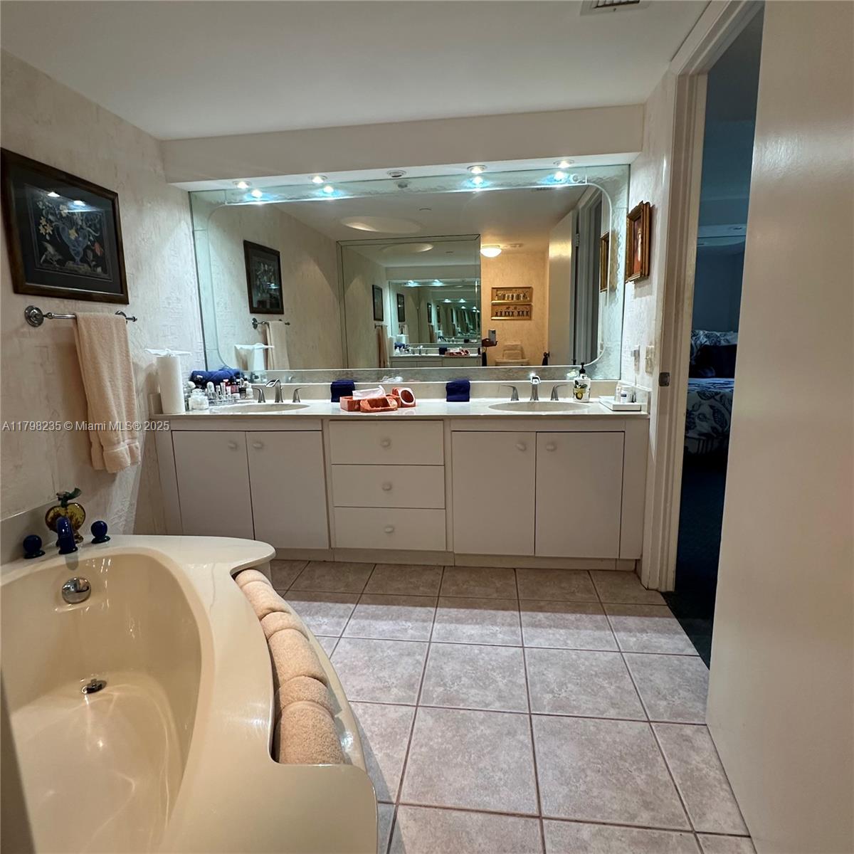 Property photo # 3