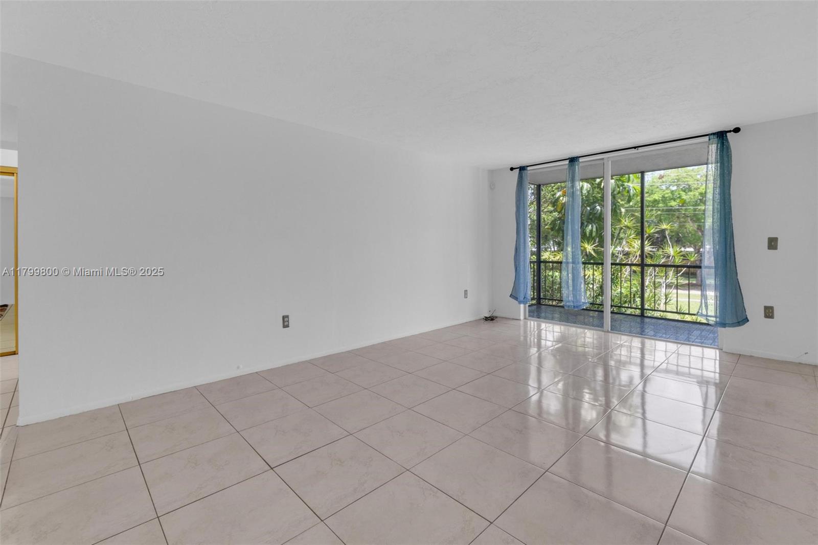 7300 NW 17th St #203, Plantation, Florida image 11