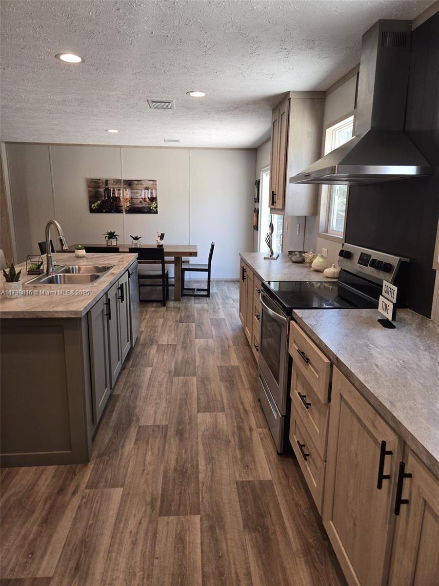 Property photo # 5