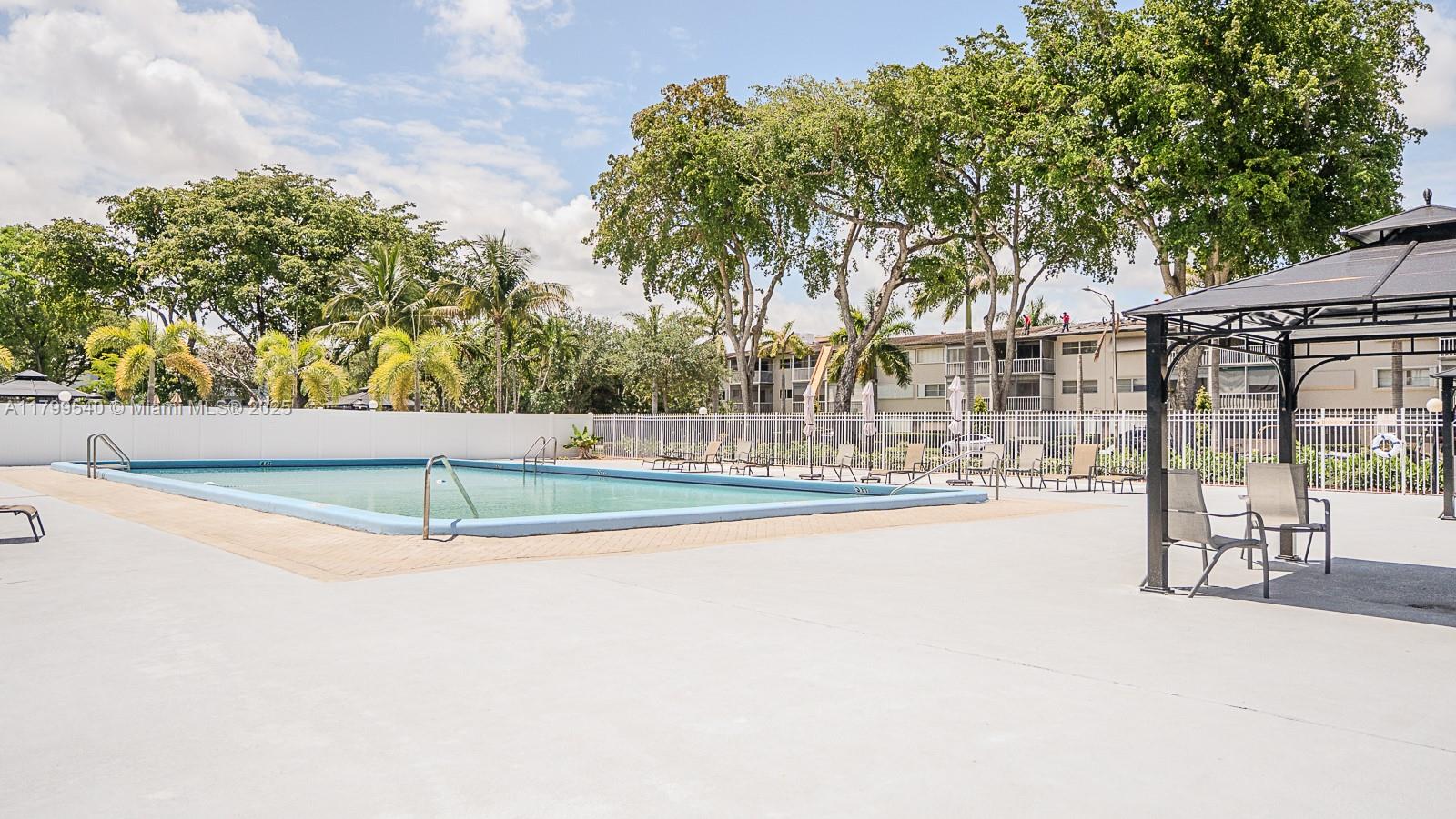4800 Hillcrest Ln #311, Hollywood, Florida image 42