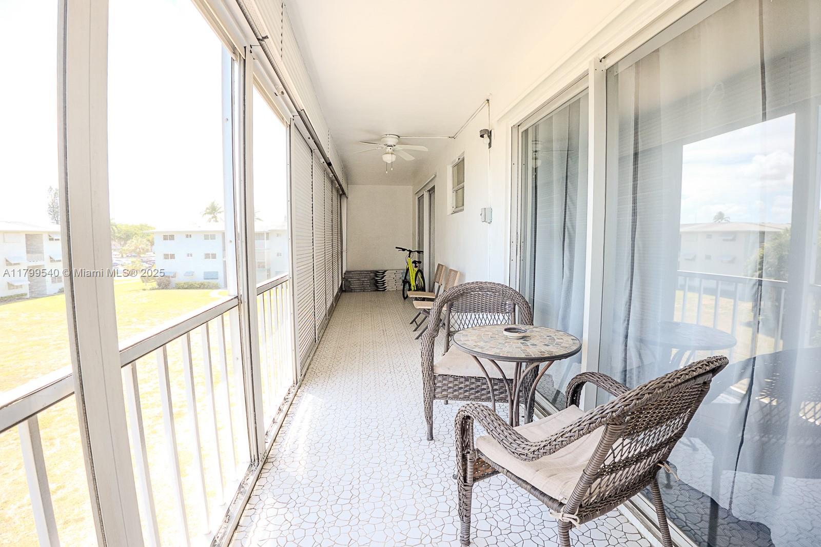 4800 Hillcrest Ln #311, Hollywood, Florida image 7