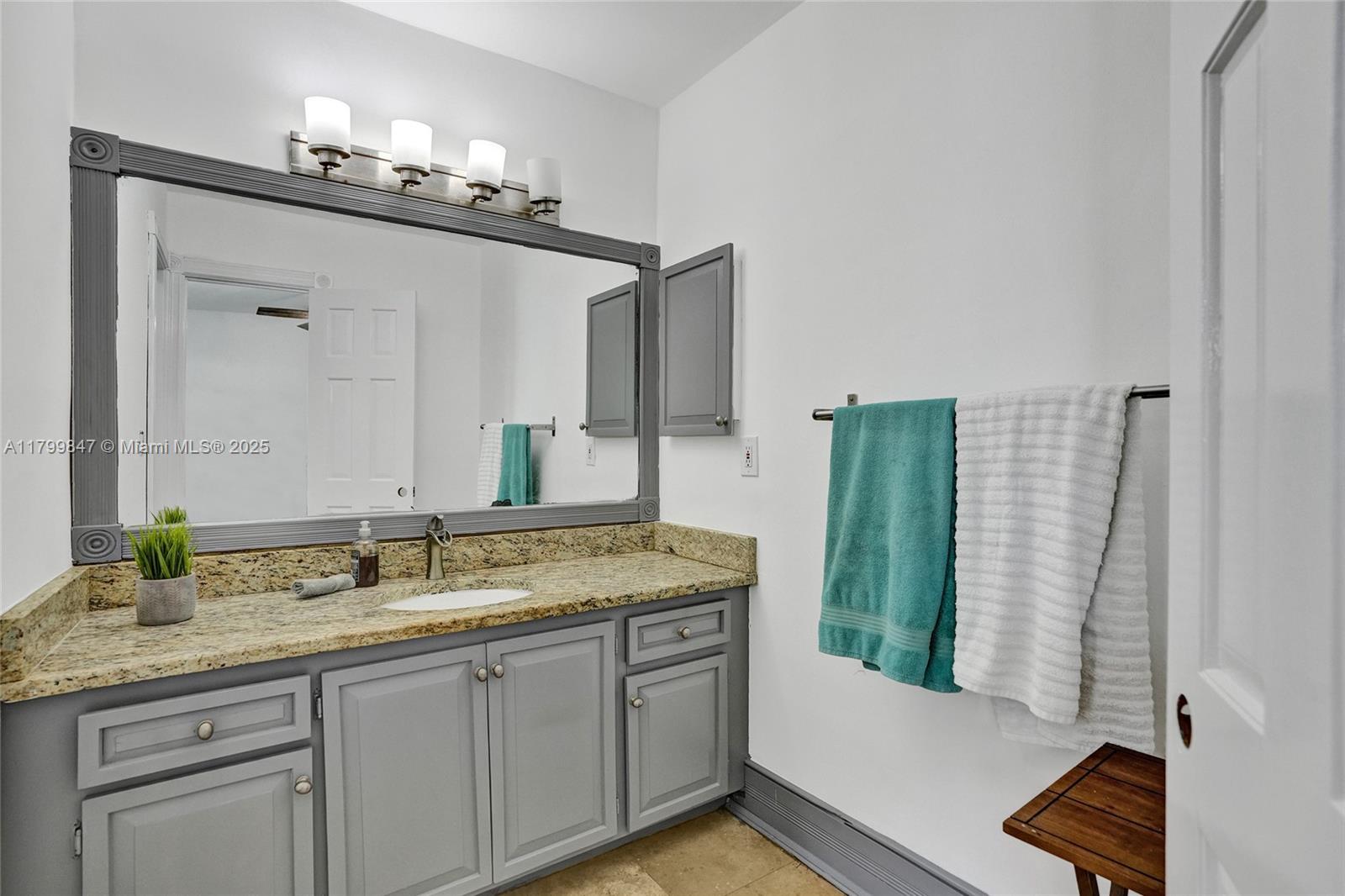 19780 SW 84th Ave, Cutler Bay, Florida image 11
