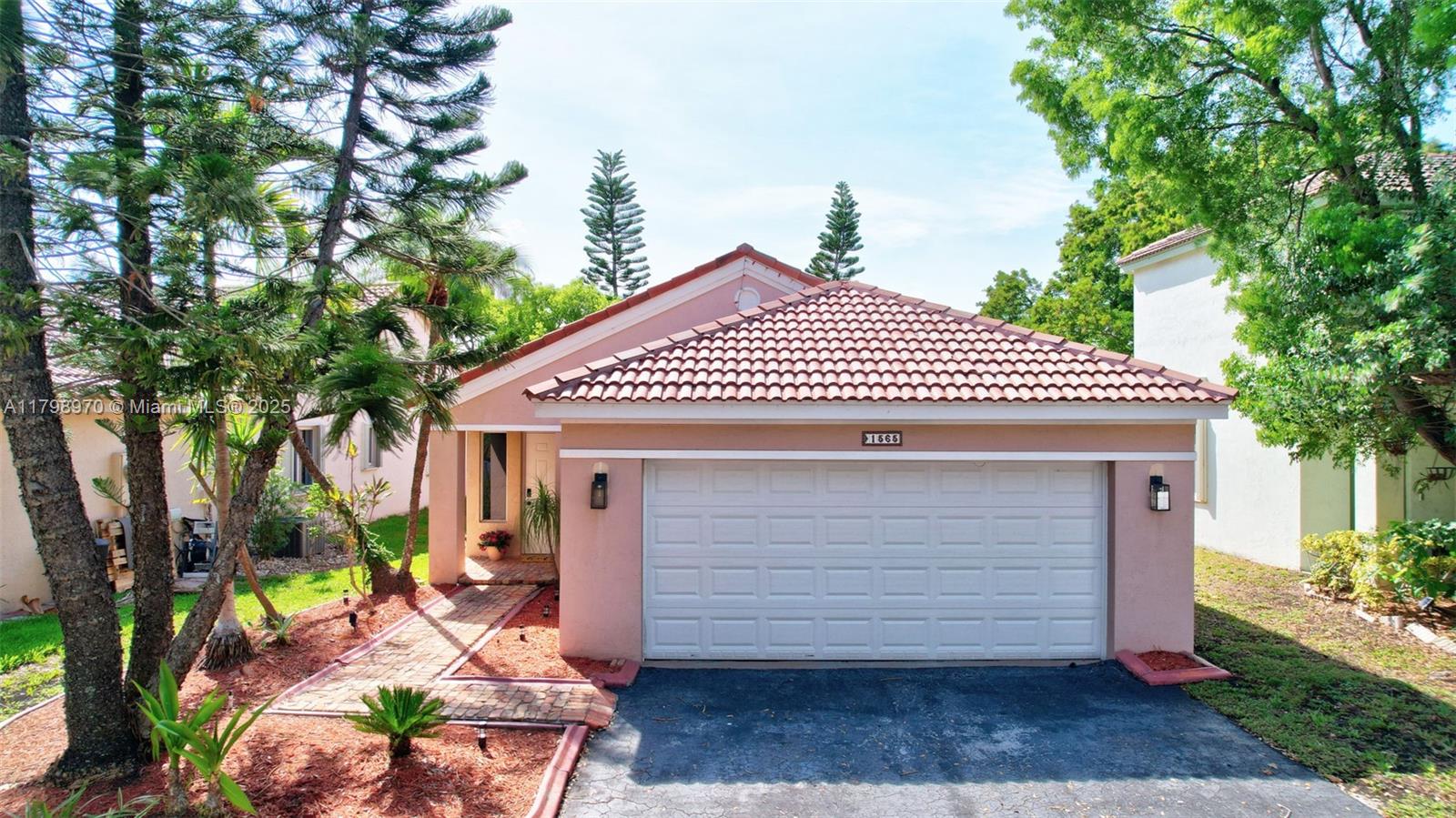 1565 Presidio Dr, Weston, Florida image 1