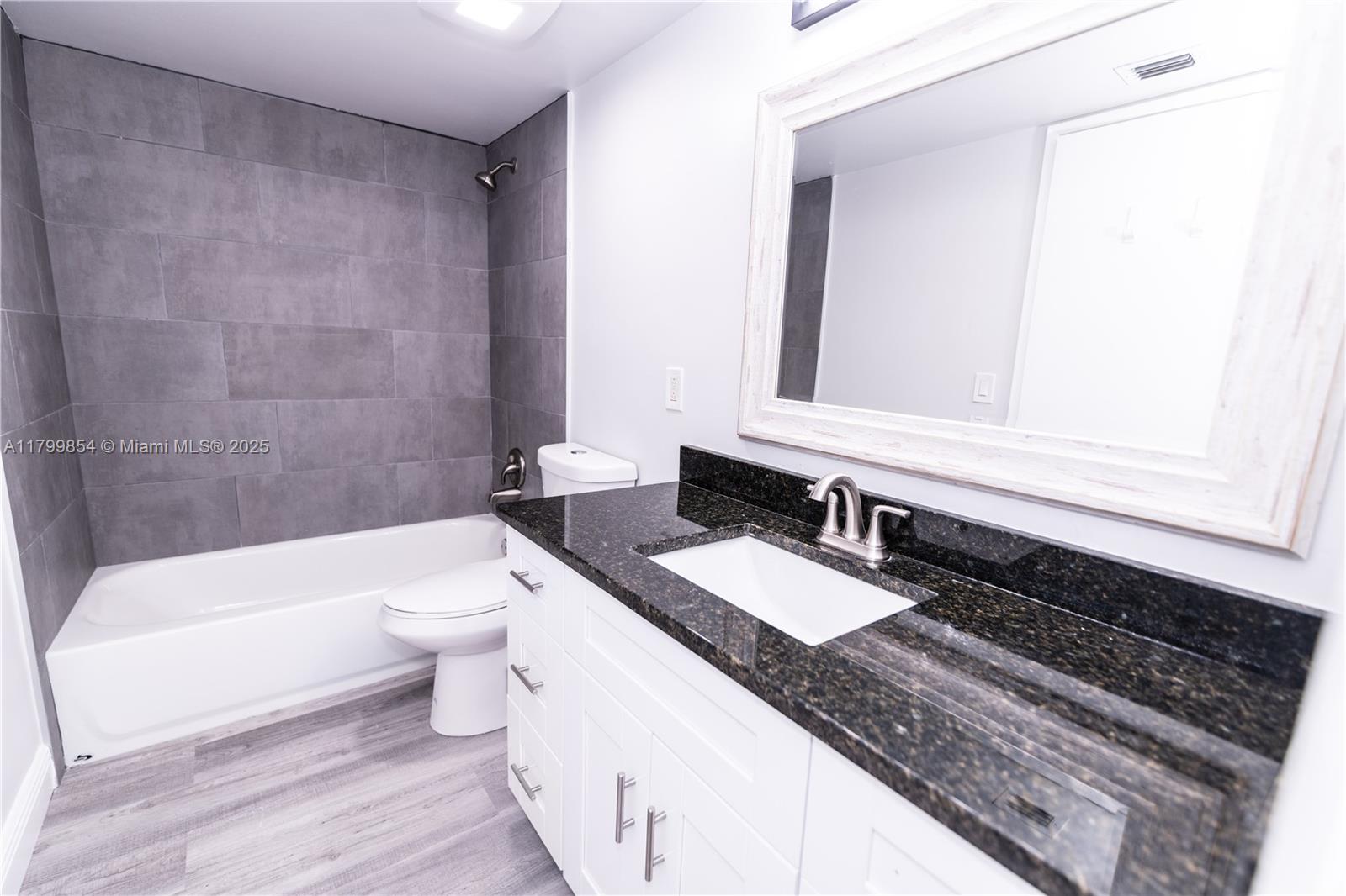Property photo # 6
