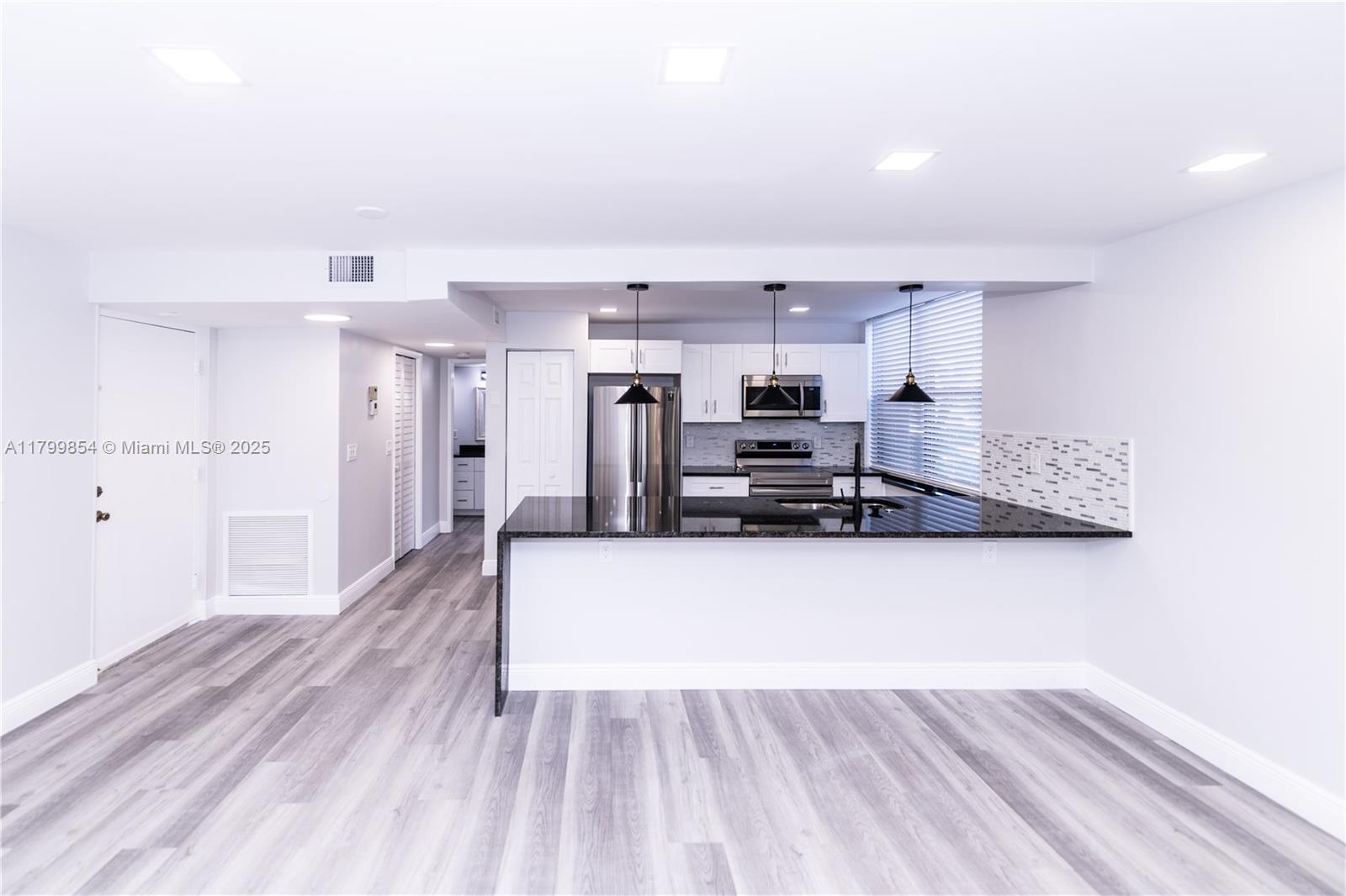 Property photo # 8