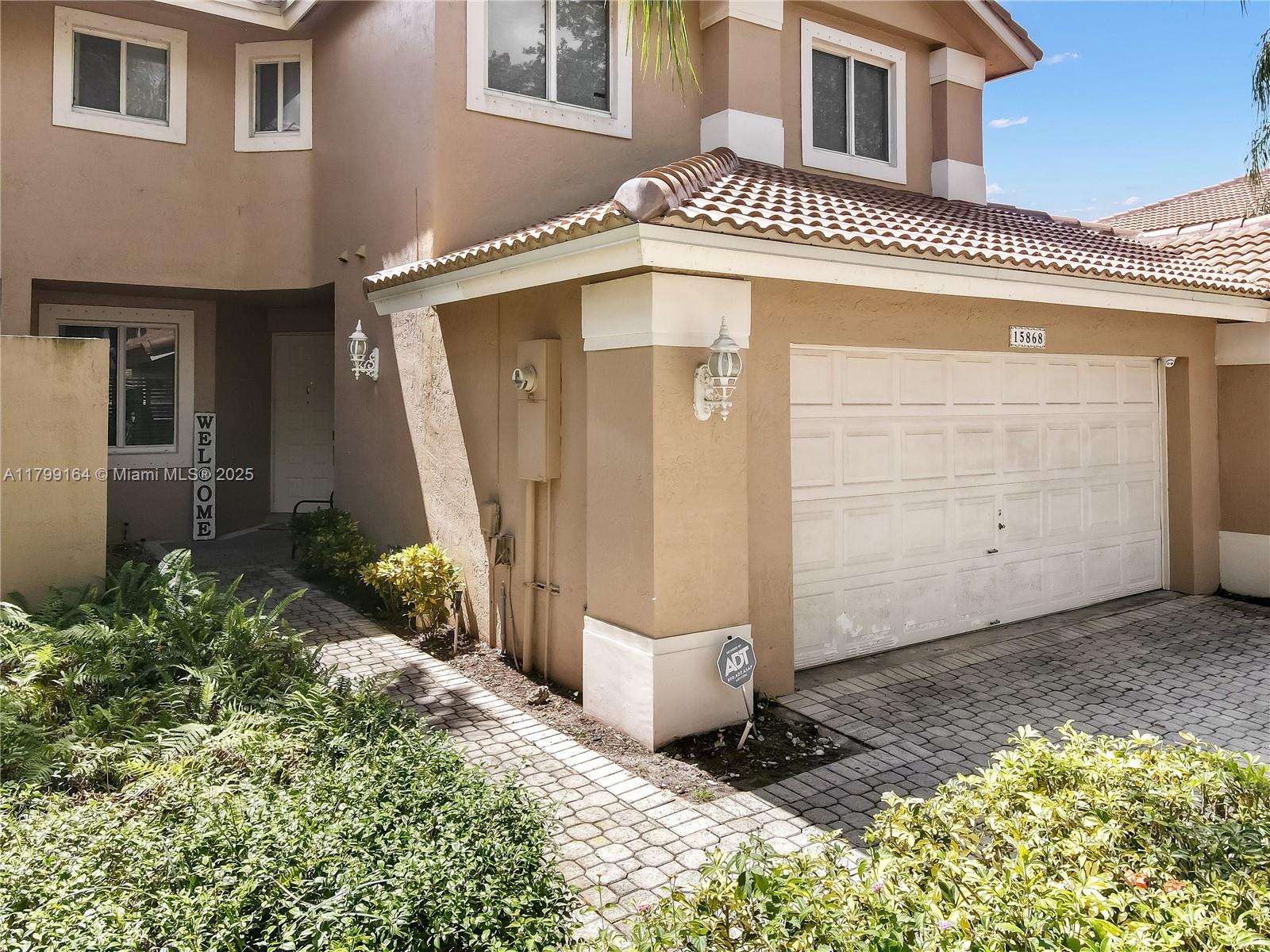 15868 SW 12th St, Pembroke Pines, Florida image 4