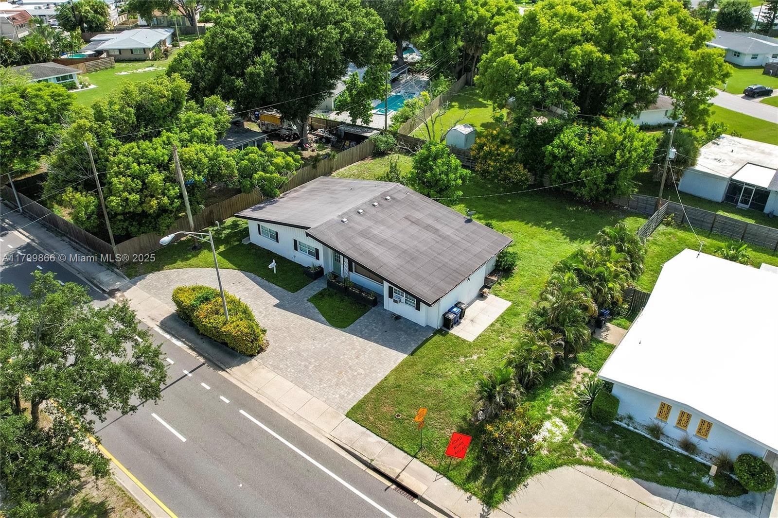 2906 S Tuttle Ave, Sarasota, Florida image 48