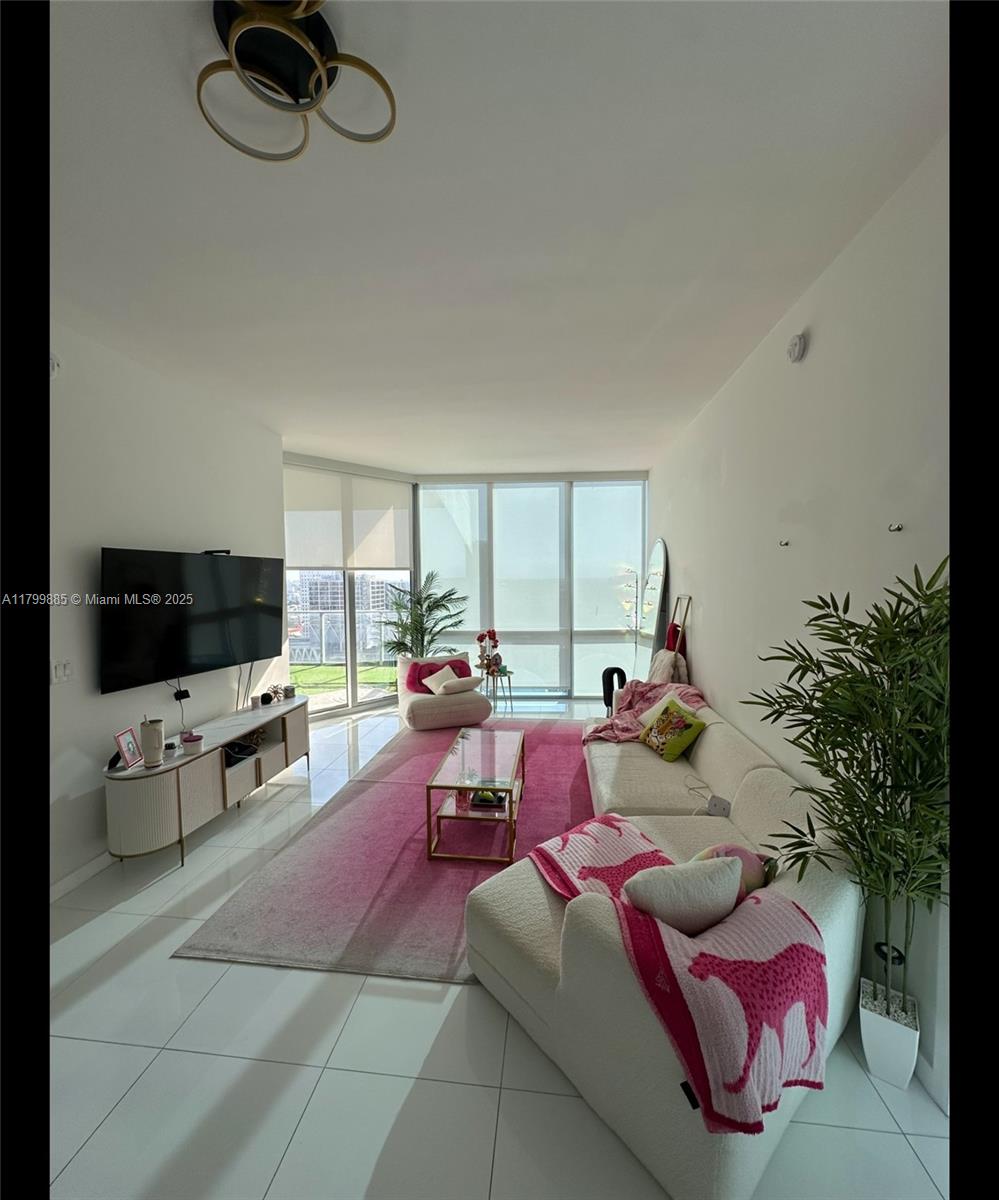 Condo for Rent in Miami, FL