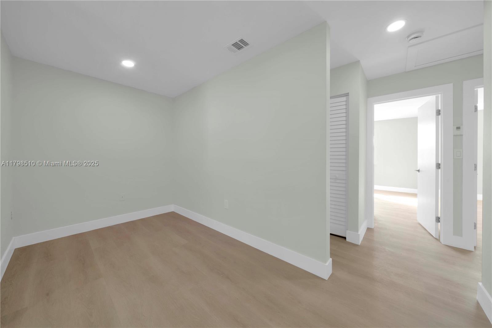 20076 NW 85th Ave, Hialeah, Florida image 20
