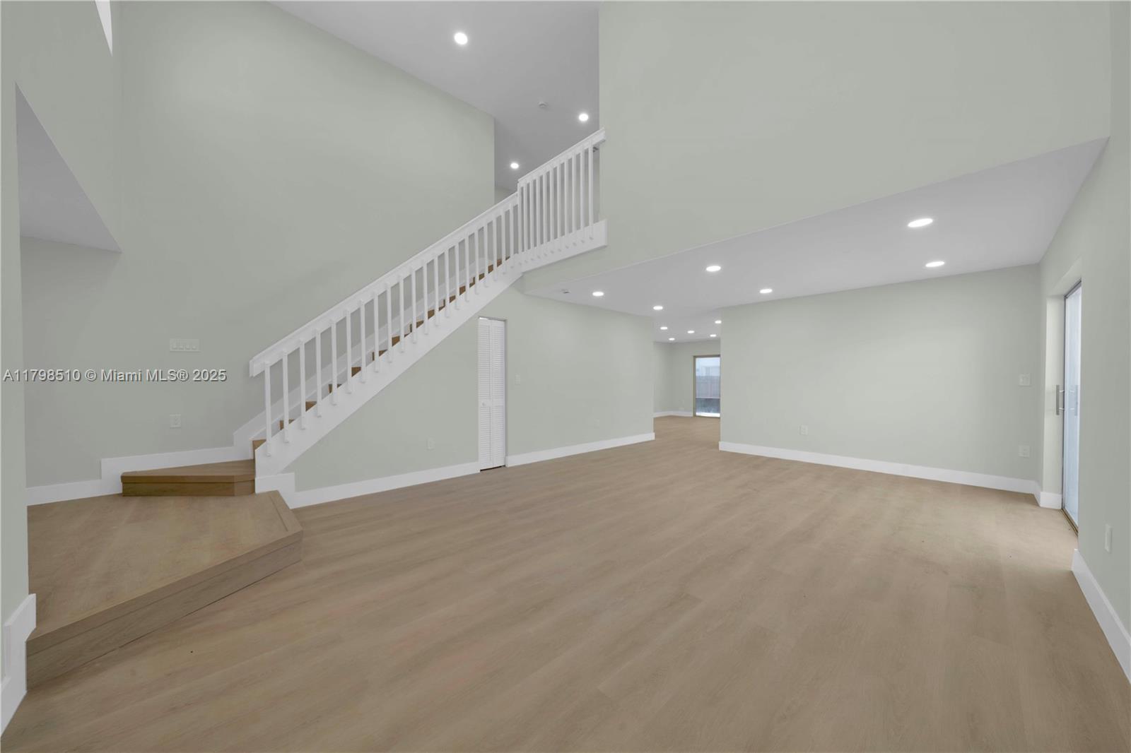 20076 NW 85th Ave, Hialeah, Florida image 5
