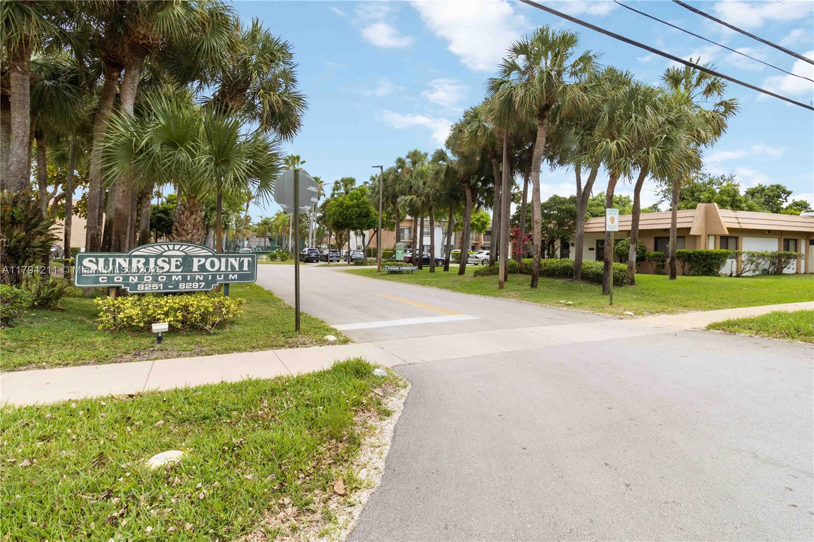 8281 SW 128th St #205, Pinecrest, Florida image 2