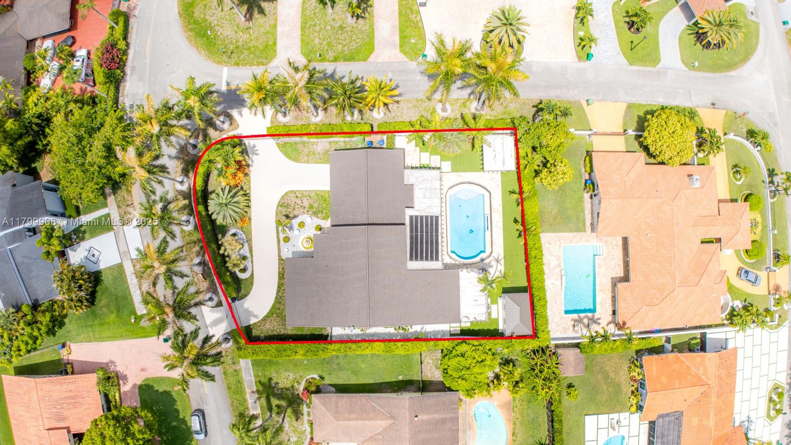 7345 N Oakmont Dr, Hialeah, Florida image 6