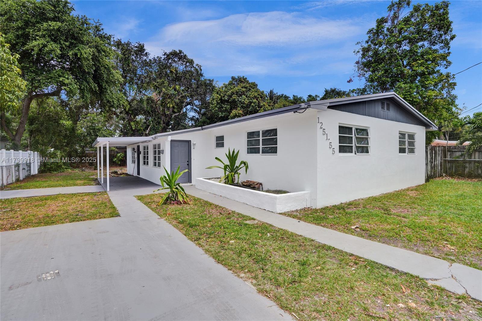 1251 NE 150th St, Miami, Florida image 1