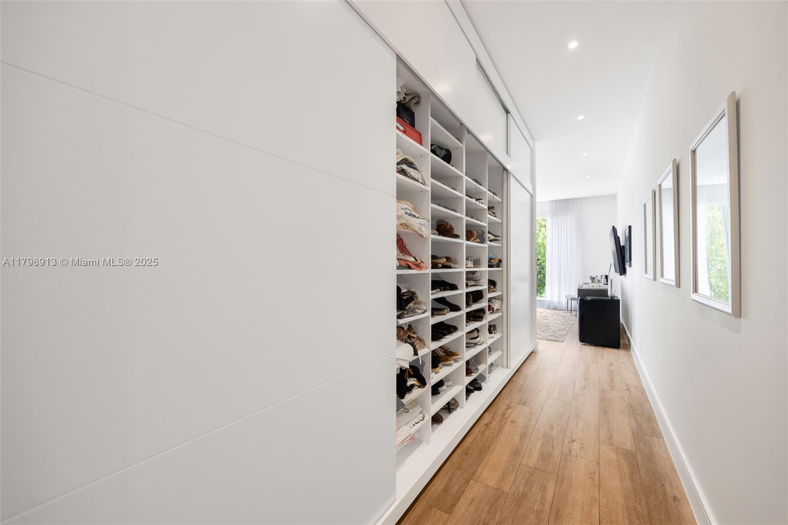 2916 Catalina St #2916, Coconut Grove, Florida image 19