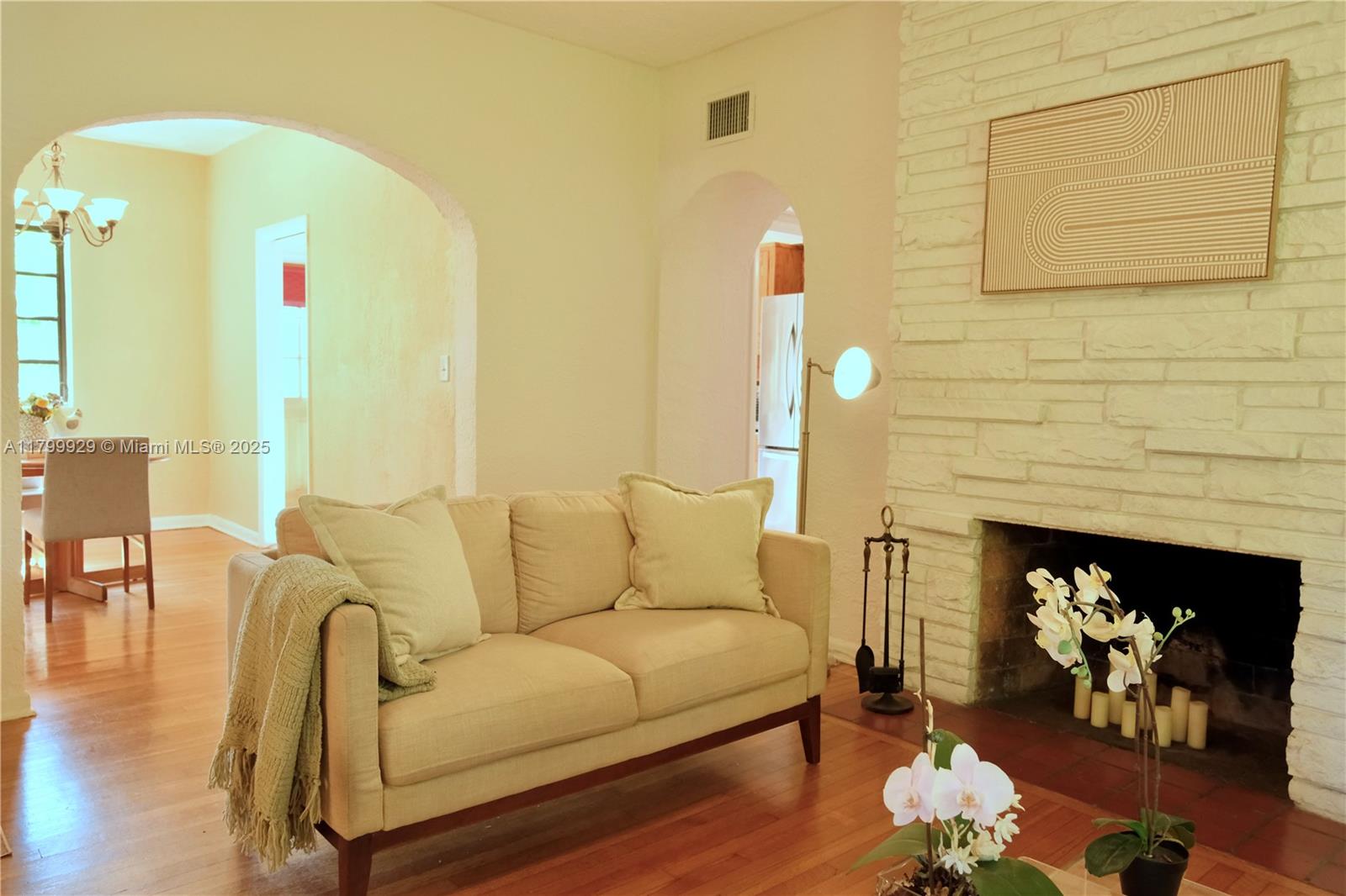 425 Cadagua Ave, Coral Gables, Florida image 7