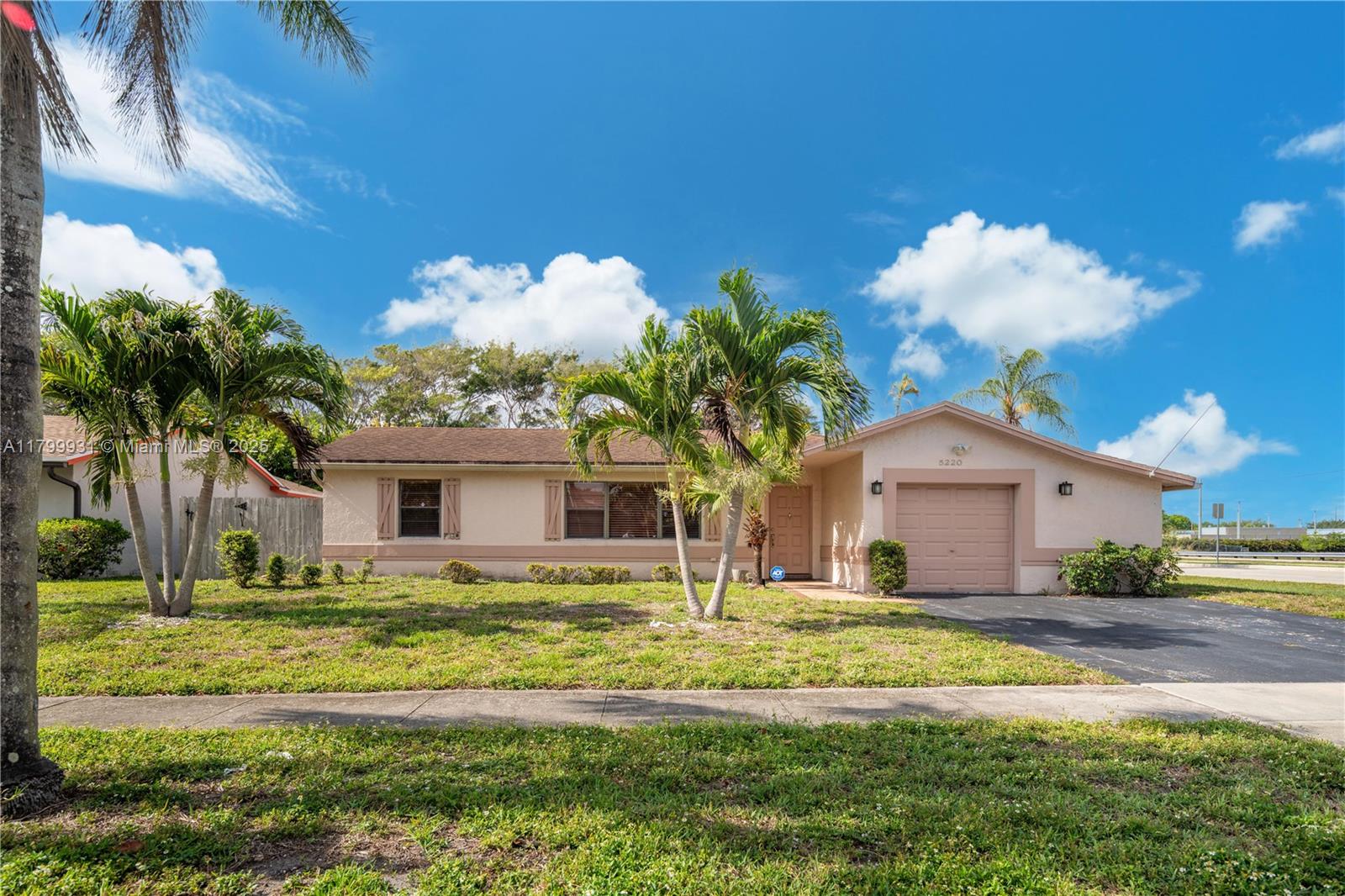 5220 NW 26th Ct, Margate, Florida image 1