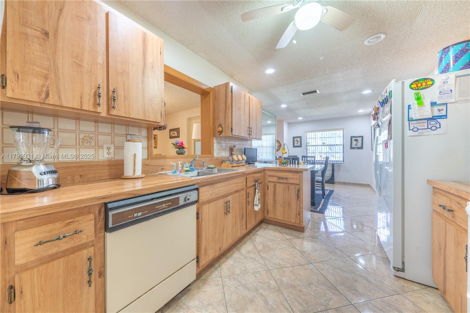 5220 NW 26th Ct, Margate, Florida image 28