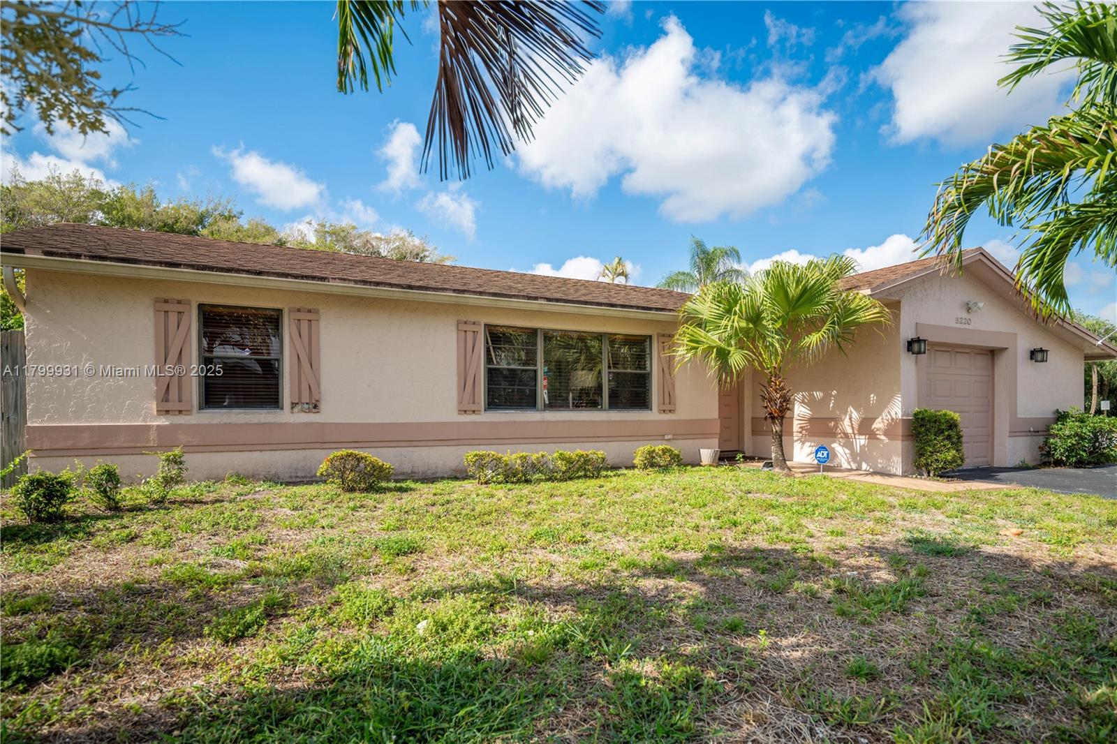 5220 NW 26th Ct, Margate, Florida image 7