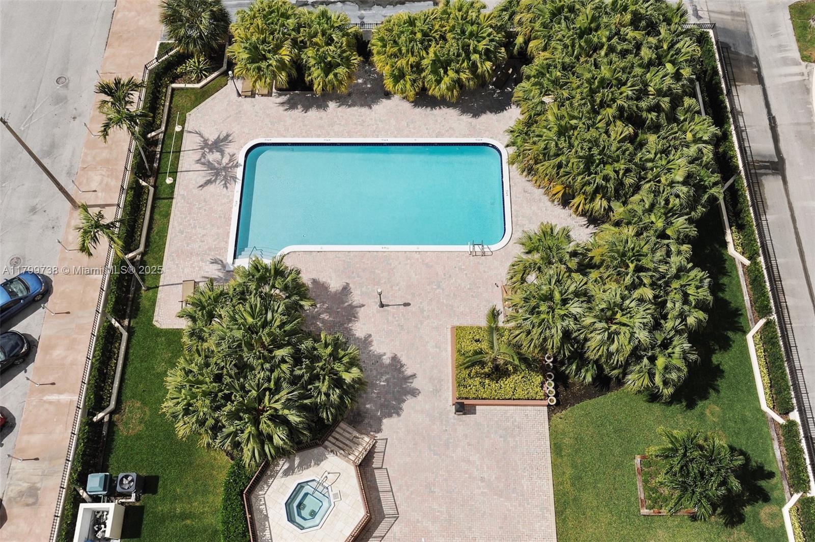625 Biltmore Way #905, Coral Gables, Florida image 12