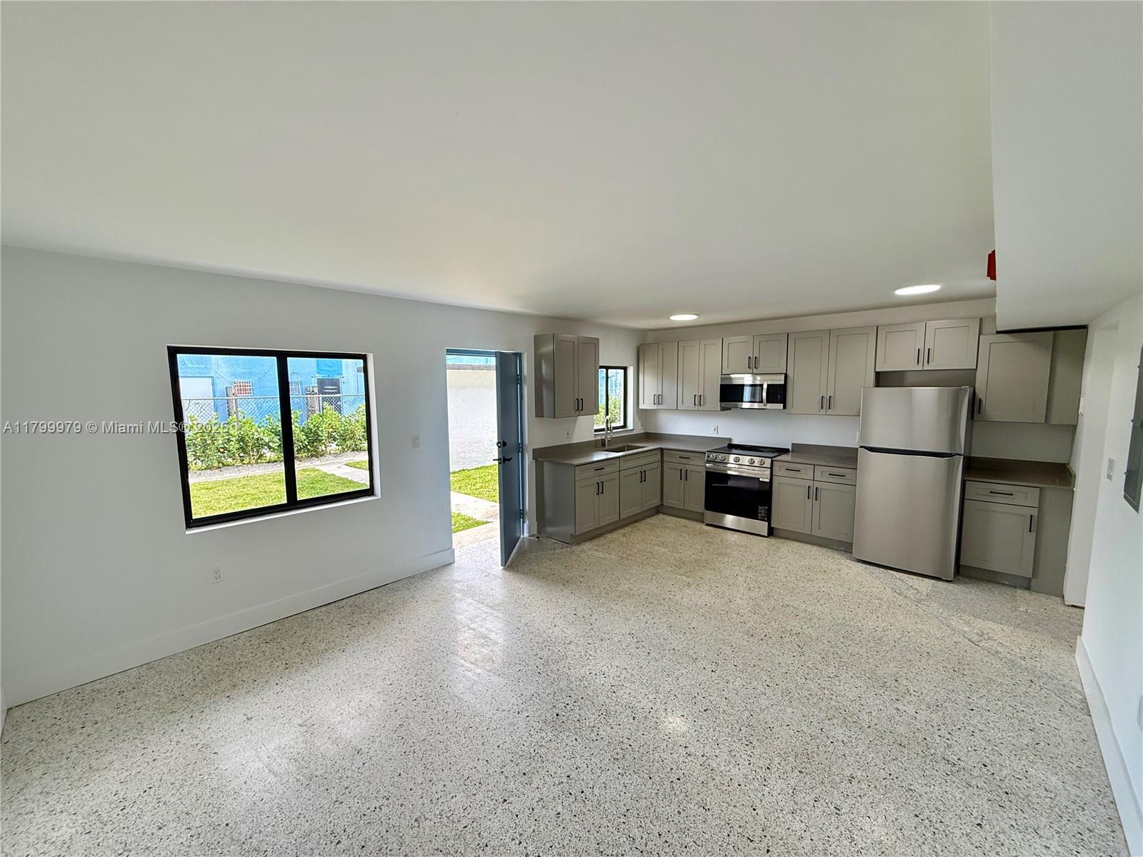 Property photo # 2