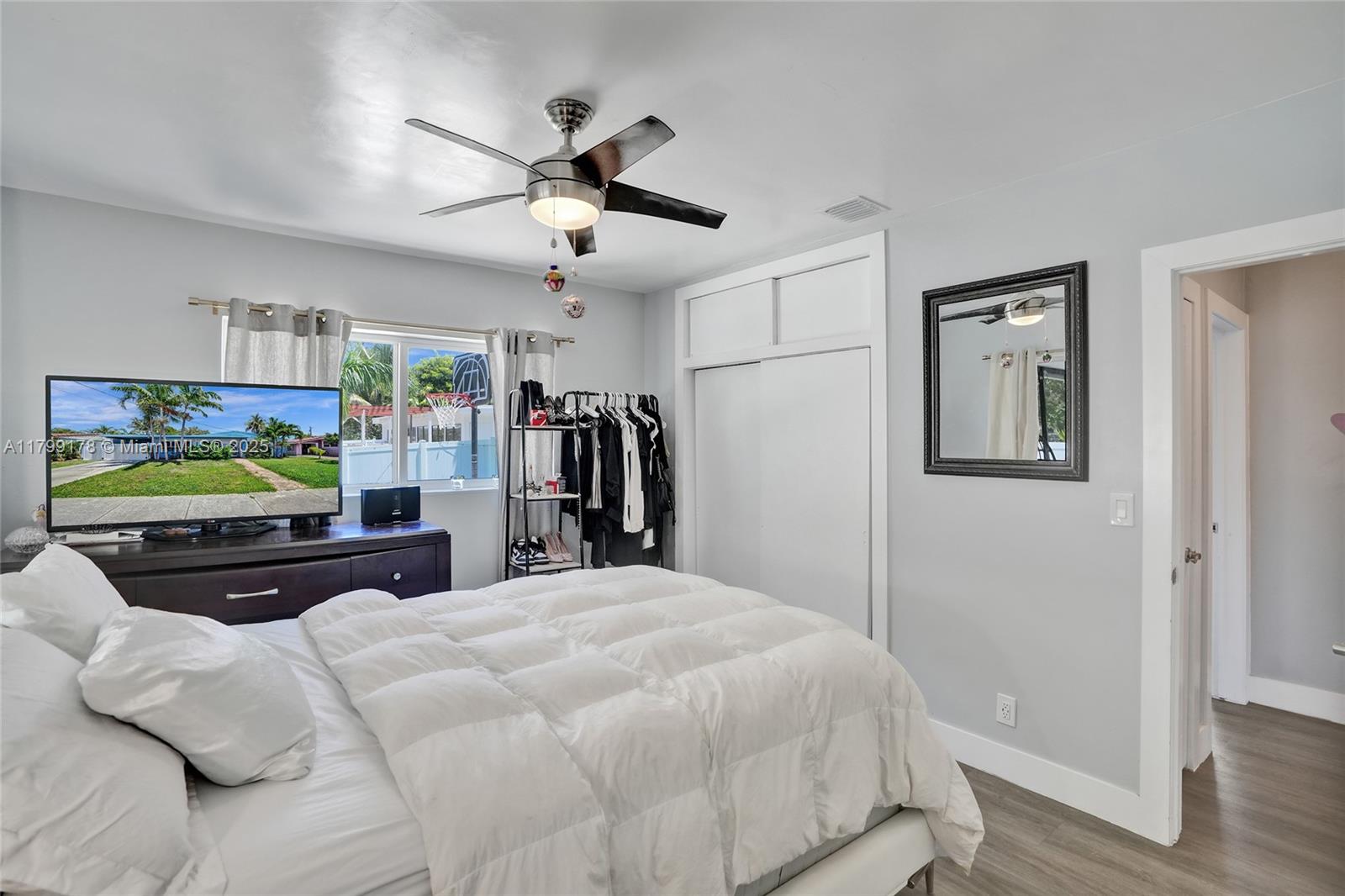 Listing Photo 25