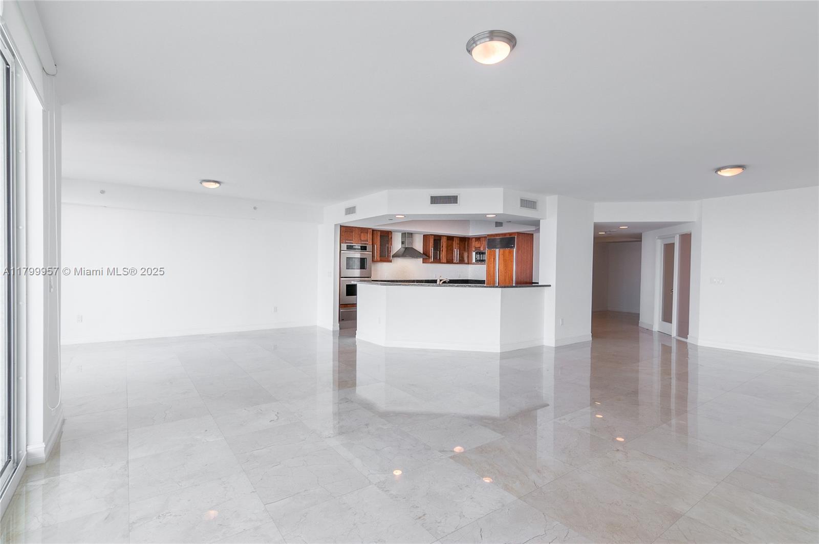 Residential, Aventura, Florida image 4