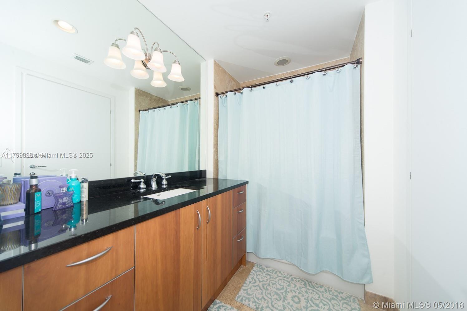 300 S Biscayne Blvd #T-2102, Miami FL 33131