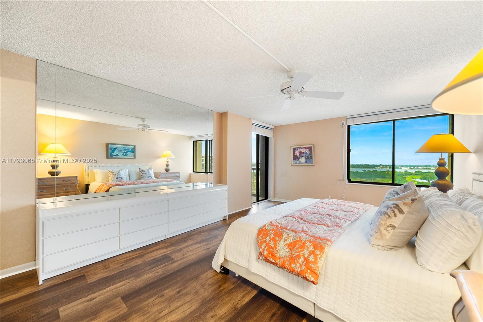 2450 Presidential Way #1607, West Palm Beach, Florida image 15