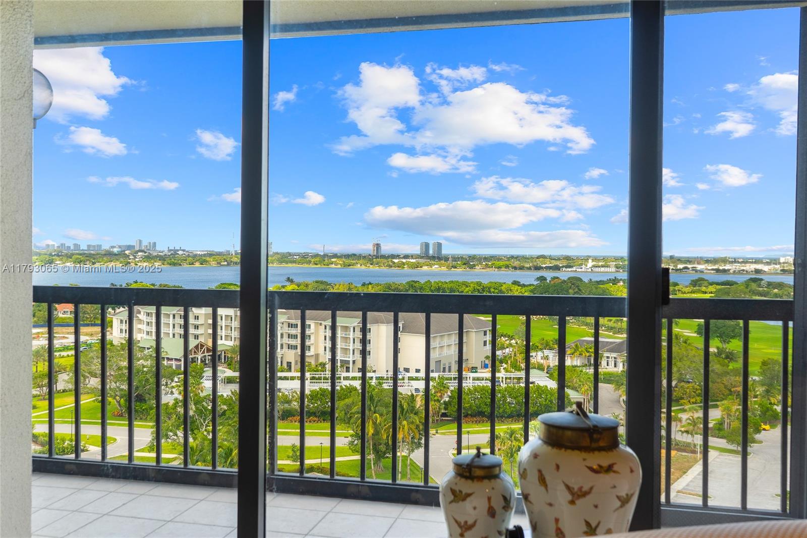 2450 Presidential Way #1607, West Palm Beach, Florida image 9