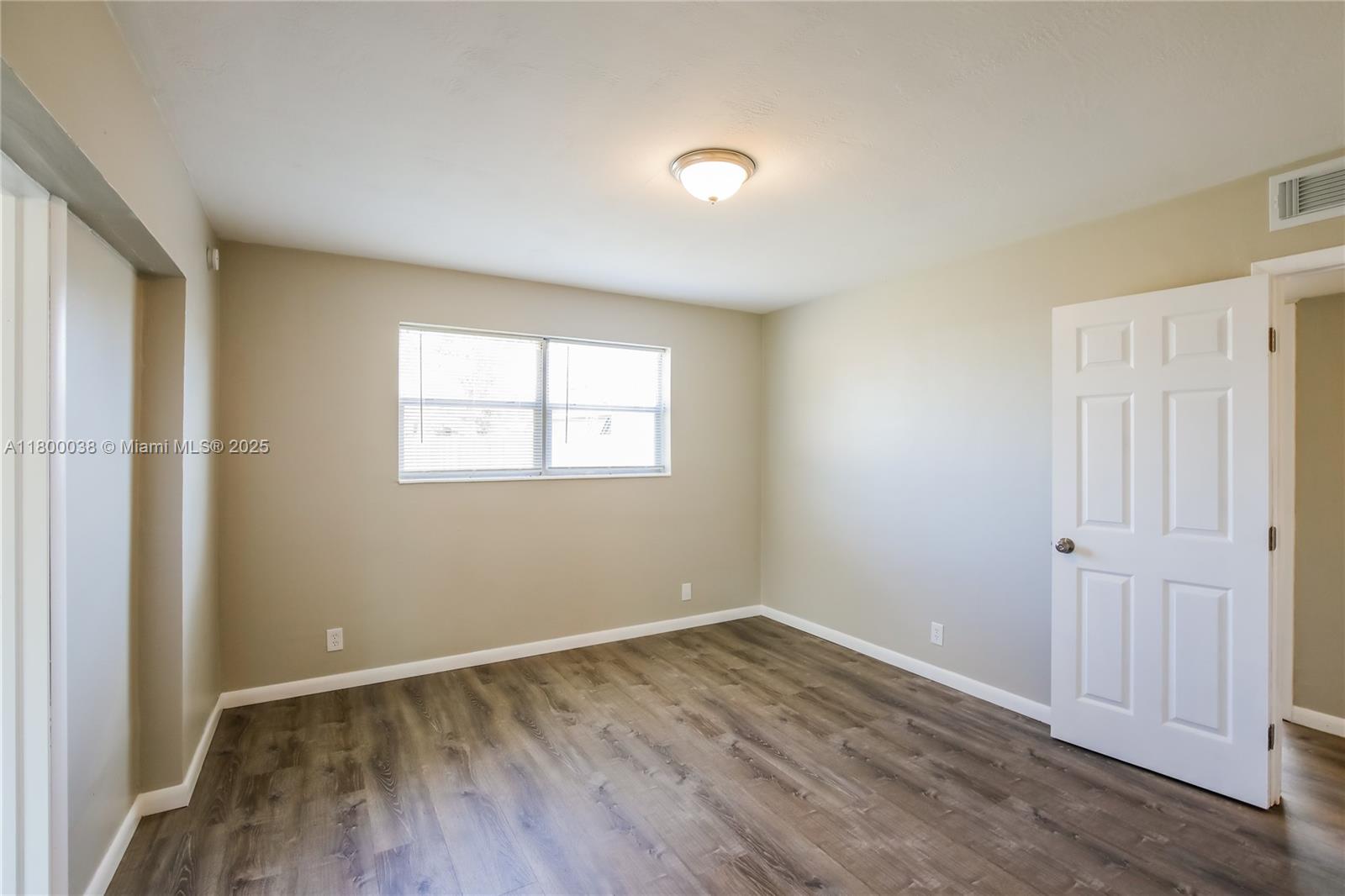 311 NW 42nd St, Deerfield Beach, Florida image 9