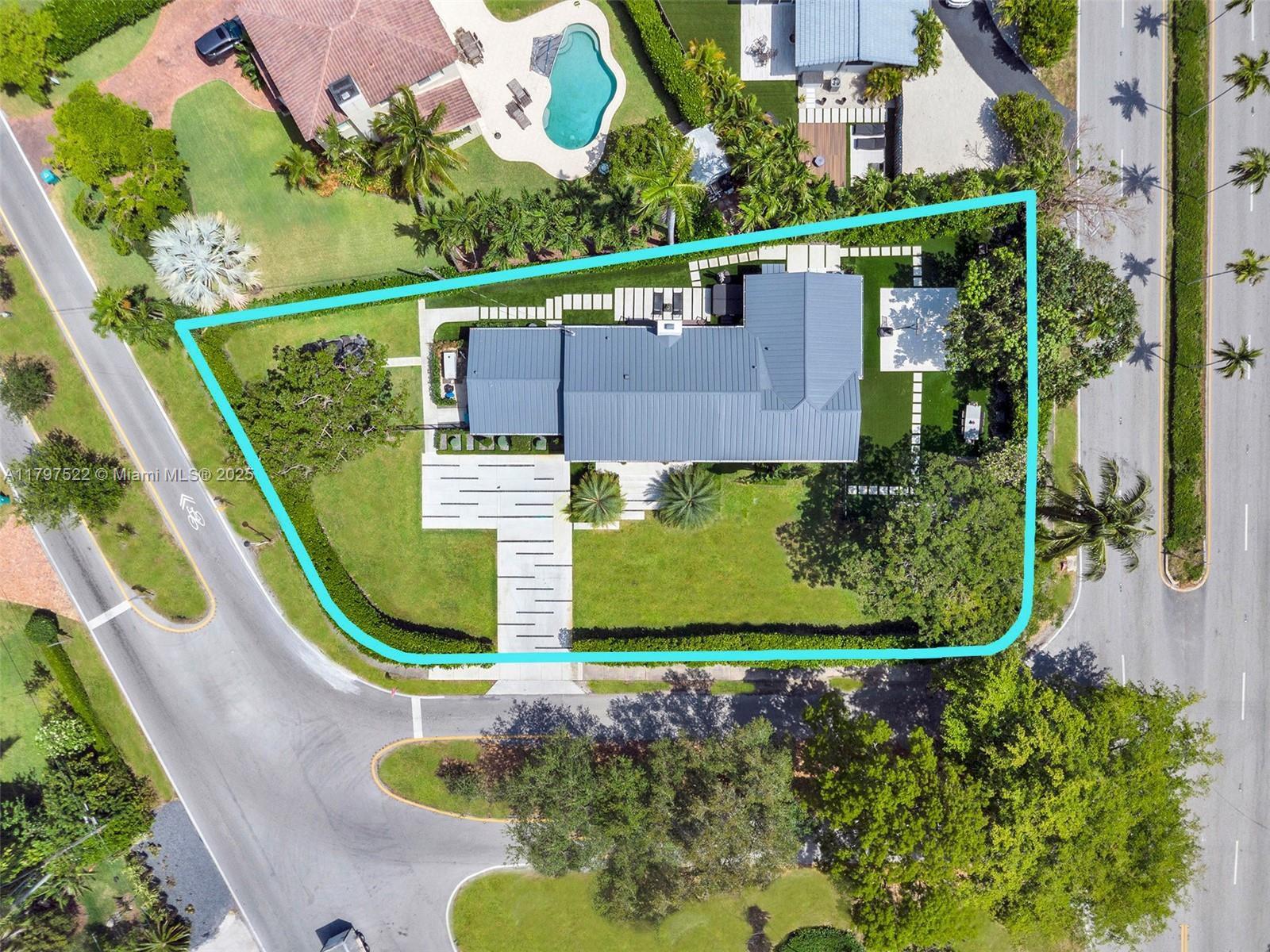 515 NE 115th St, Biscayne Park, Florida image 5