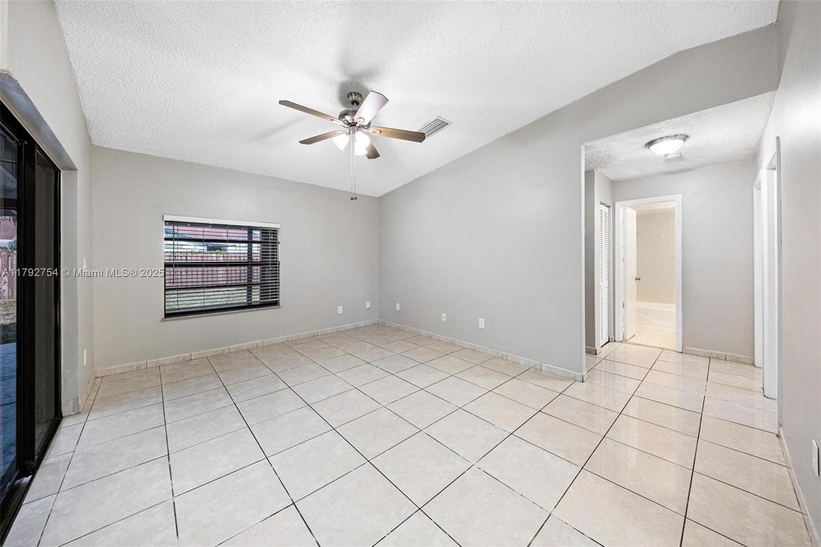 19231 SW 121st Ave, Miami, Florida image 22